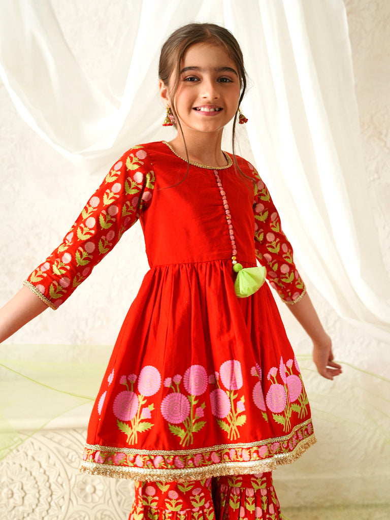 Pspeaches Girls Red Ethnic Booti Print Cotton A-Line Kurta & Sharara With Dupatta ( Sku-Sha-Redbooti )