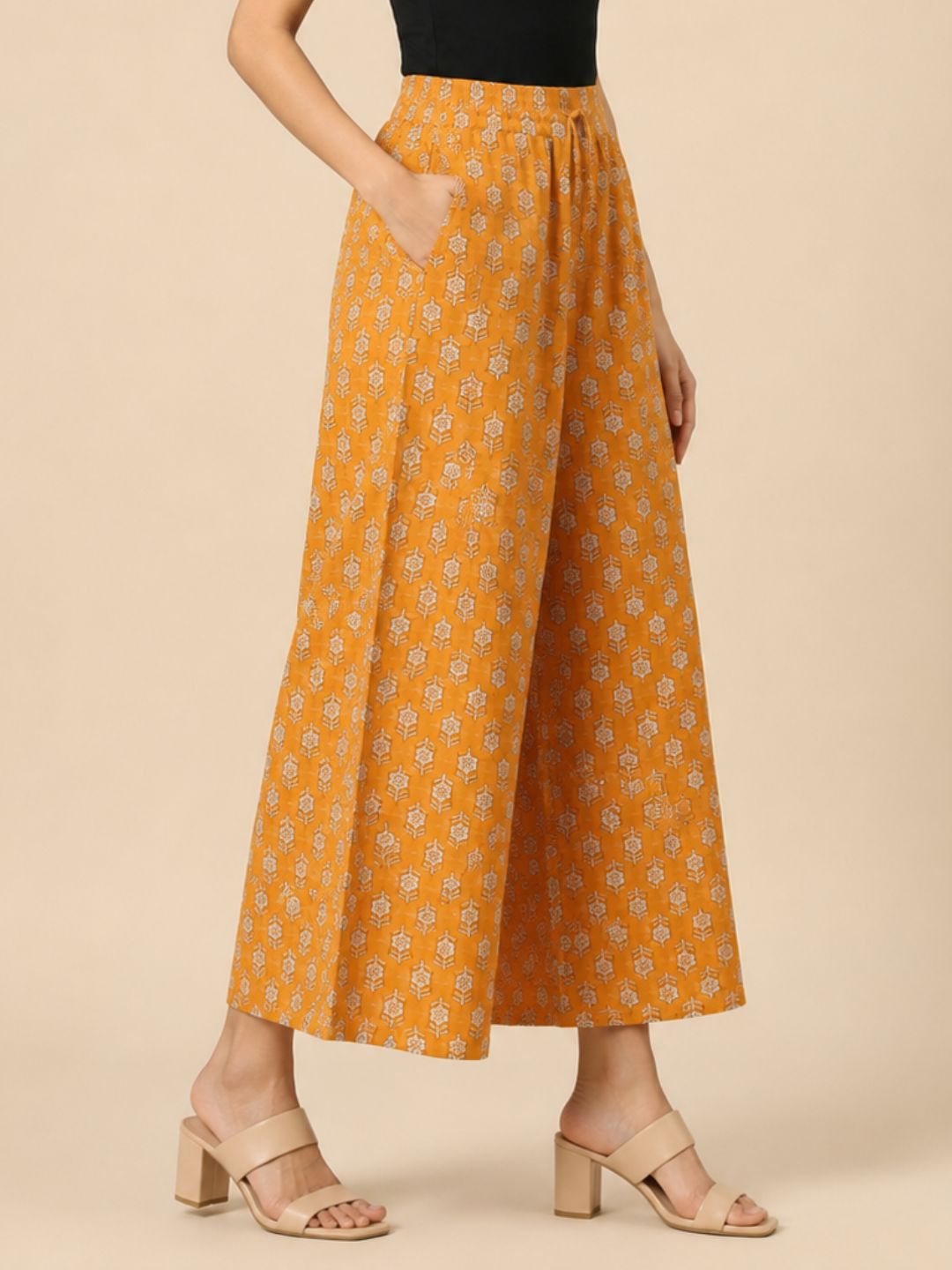Pspeaches Women Cotton Half Sleeves V-Neck Floral Print Kurta With Pant 2 Piece Set - Blue & Orange