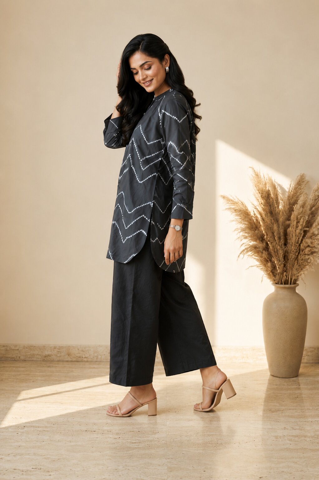 Pspeaches Women Cotton Full Sleeves Mandarin Collar Bandhani Print Kurta With Pant 2 Piece Set - Black