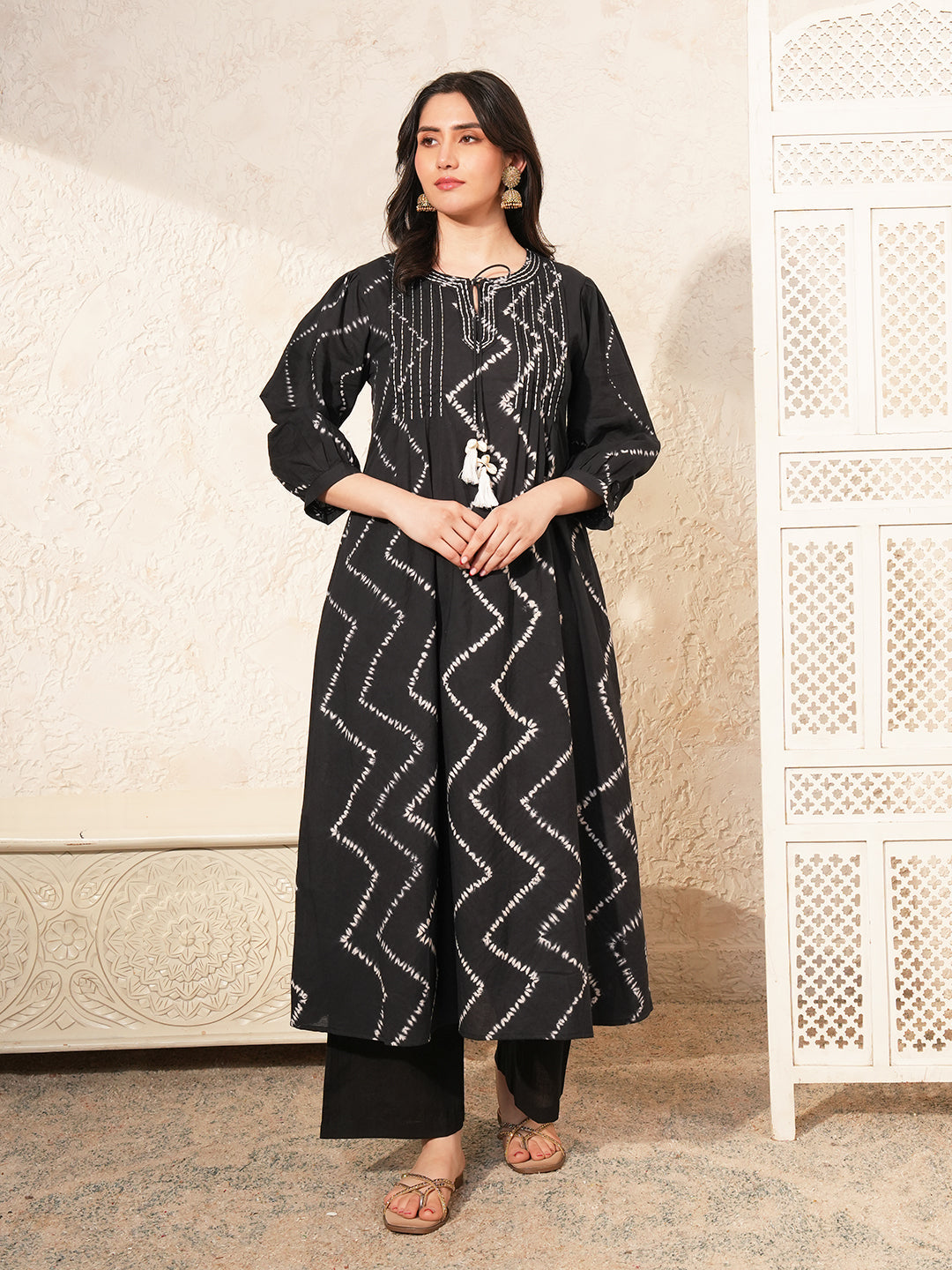 Black Kantha Leheriya Kurta Set
