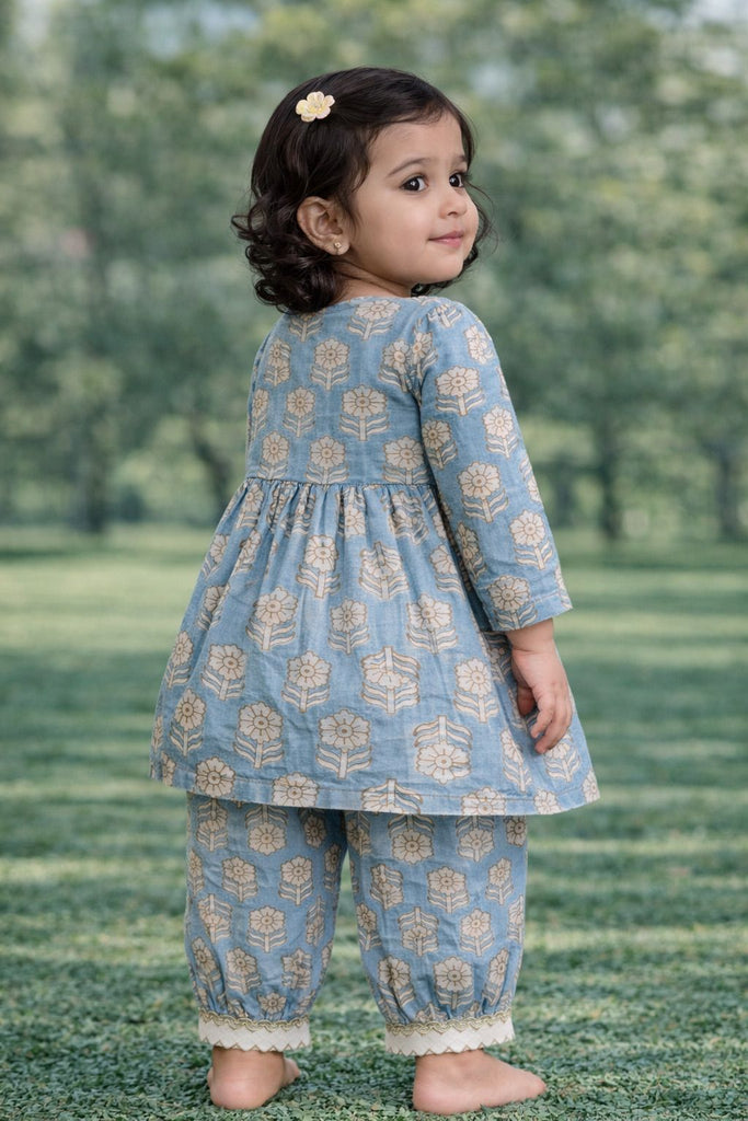 Pspeaches Baby Girls Blue Ethnic Booti Print Cotton A-Line Kurta & Pant Set ( Sku-Ing-Bluebooti )