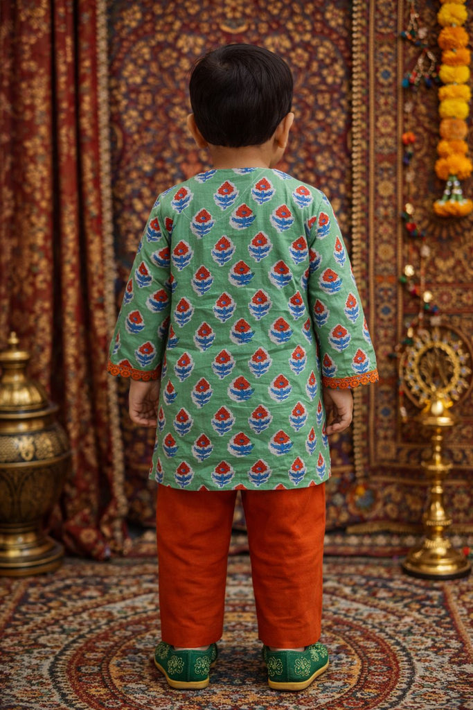 Pspeaches Baby Boys Green & Orange Ethnic Booti Print Cotton Angrakha Kurta With Pyjama Set ( Sku-Inb-Greenred )