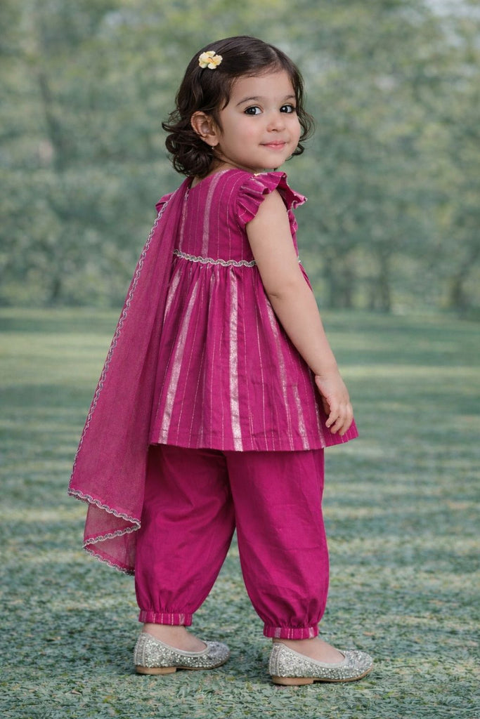 Pspeaches Girls Magenta Ethnic Lurex Pattern Cotton Lurex A-Line Kurta & Pant With Dupatta ( Sku-Ing-Majentalurex )