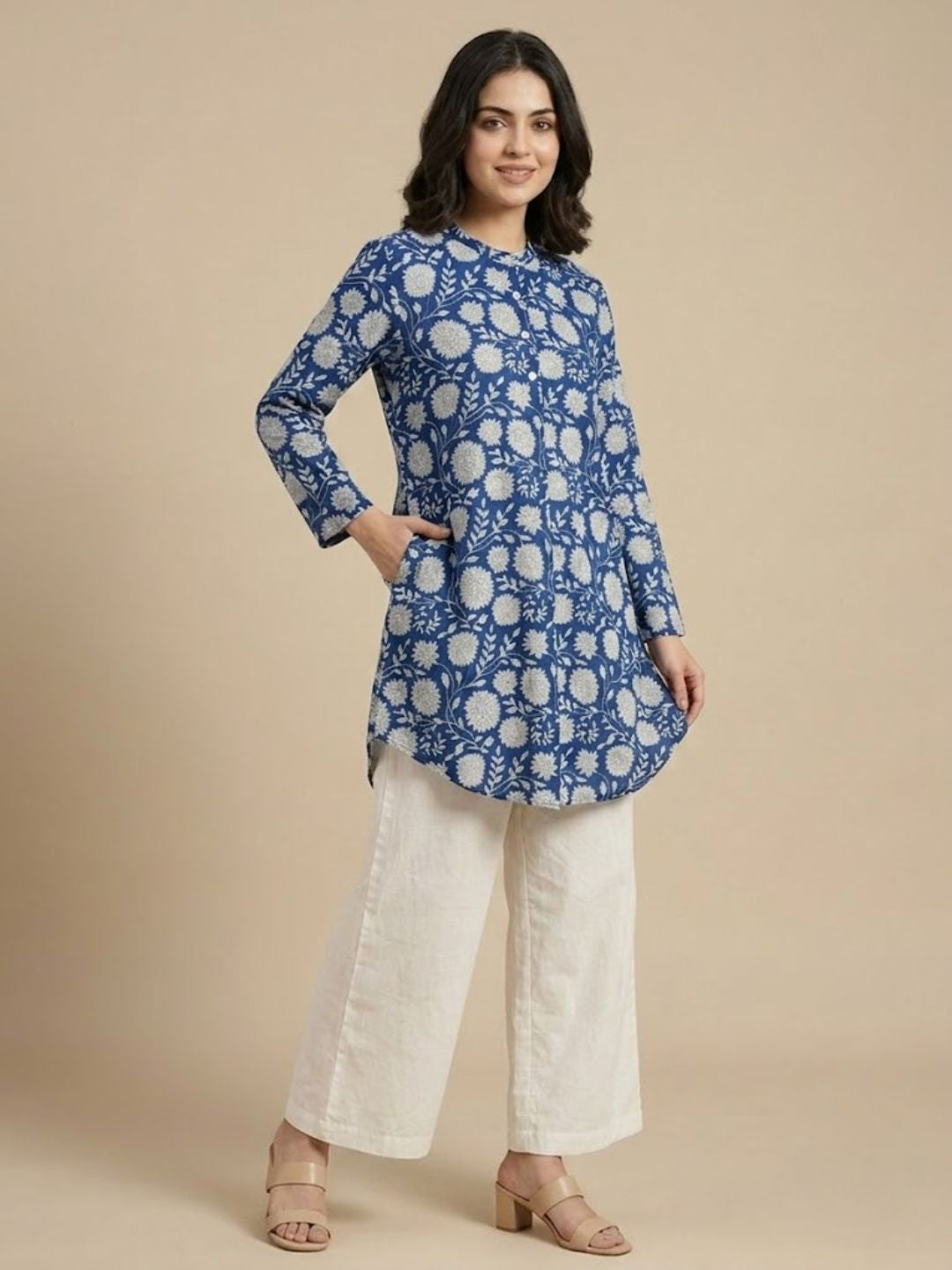 Pspeaches Women Cotton 3/4Th Sleeves Mandarin Collar Floral Print Kurta With Pant 2 Piece Set - Blue & White