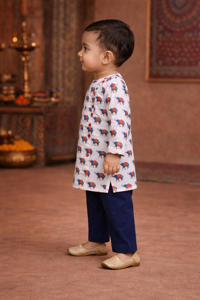 Pspeaches Baby Boys White & Navy-Blue Ethnic Animal Print Cotton Straight Fit Kurta With Pyjama Set ( Sku-Inb-Whitehathi )
