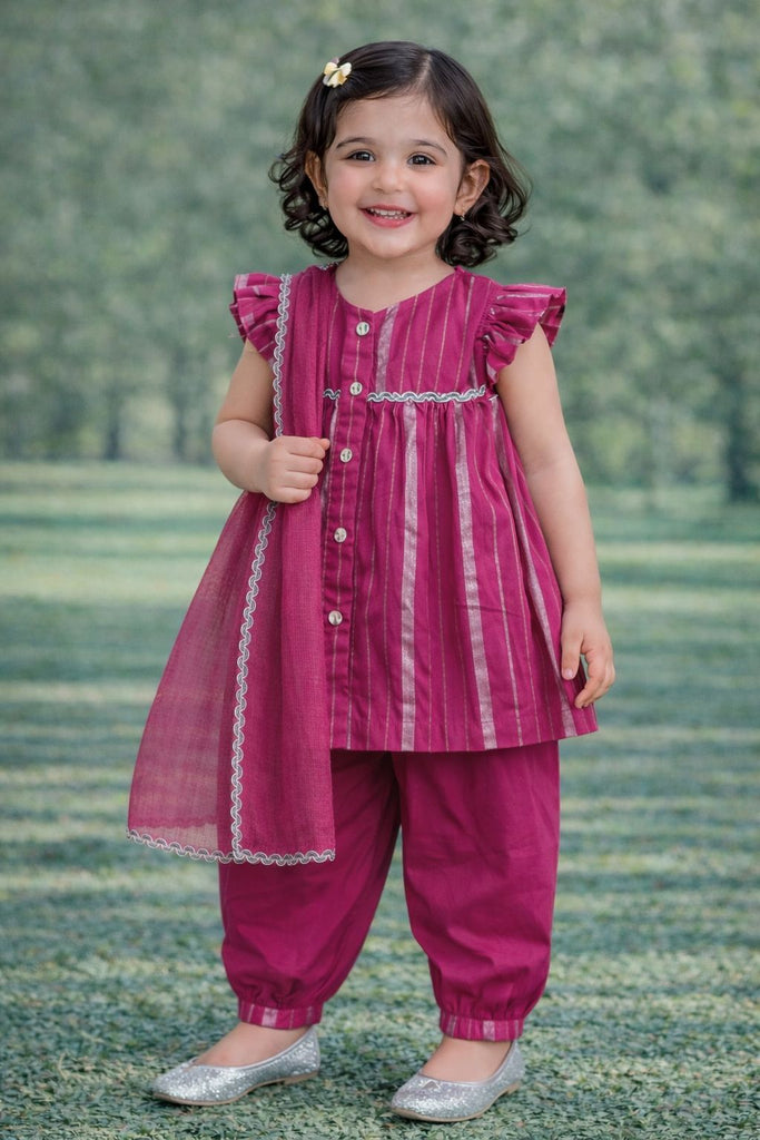 Pspeaches Girls Magenta Ethnic Lurex Pattern Cotton Lurex A-Line Kurta & Pant With Dupatta ( Sku-Ing-Majentalurex )