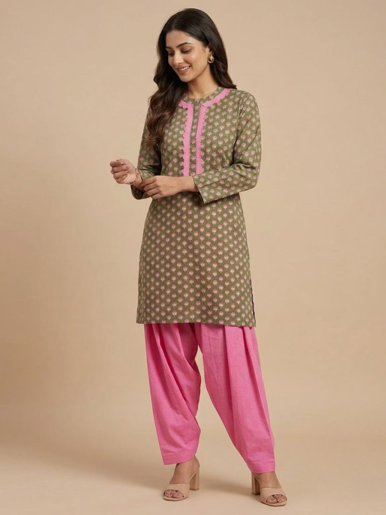 Pspeaches Women Cotton Full Sleeves Round Neck Floral Print Kurta With Pant 2 Piece Set - Green & Pink