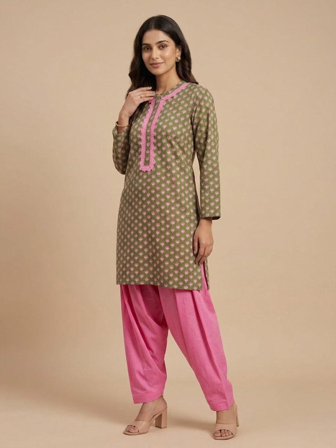 Pspeaches Women Cotton Full Sleeves Round Neck Floral Print Kurta With Pant 2 Piece Set - Green & Pink