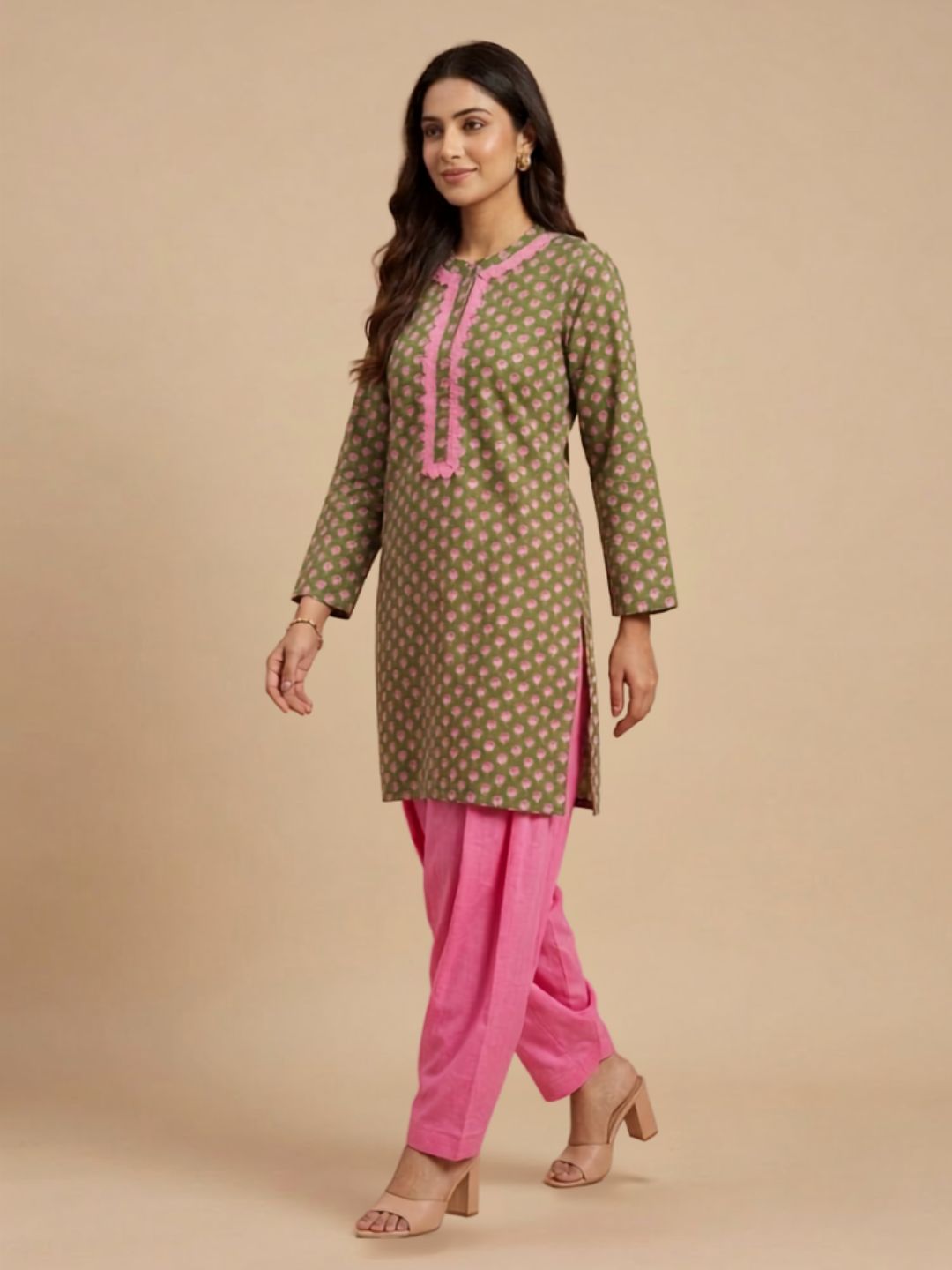 Pspeaches Women Cotton Full Sleeves Round Neck Floral Print Kurta With Pant 2 Piece Set - Green & Pink