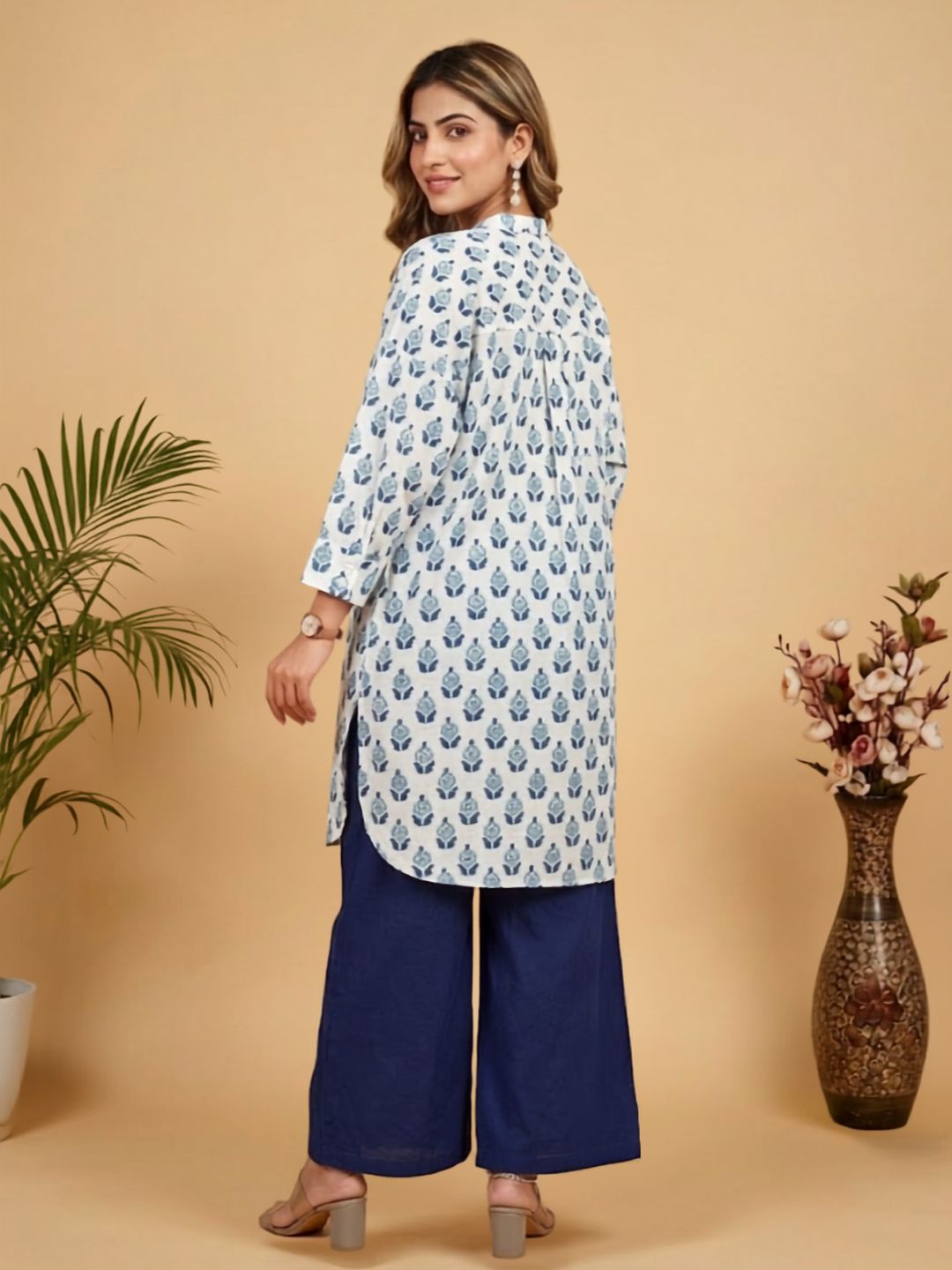 Pspeaches Women Cotton Full Sleeves Mandarin Collar Floral Print Kurta With Pant 2 Piece Set - White & Blue