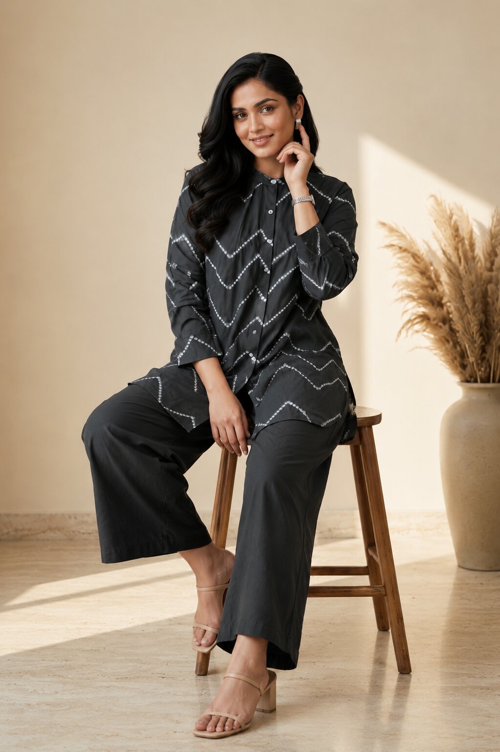 Pspeaches Women Cotton Full Sleeves Mandarin Collar Bandhani Print Kurta With Pant 2 Piece Set - Black