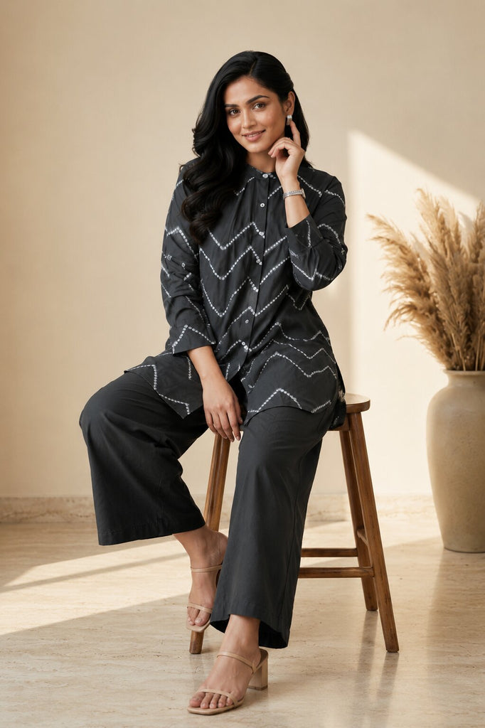 Pspeaches Women Cotton Full Sleeves Mandarin Collar Bandhani Print Kurta With Pant 2 Piece Set - Black