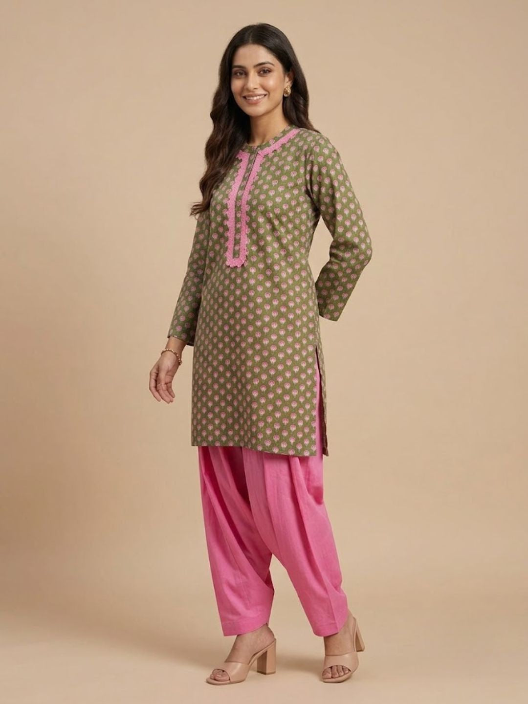 Pspeaches Women Cotton Full Sleeves Round Neck Floral Print Kurta With Pant 2 Piece Set - Green & Pink