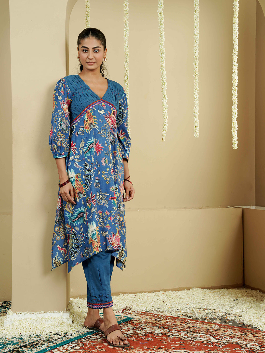 Blue Floral Motif Printed Cotton Kurta