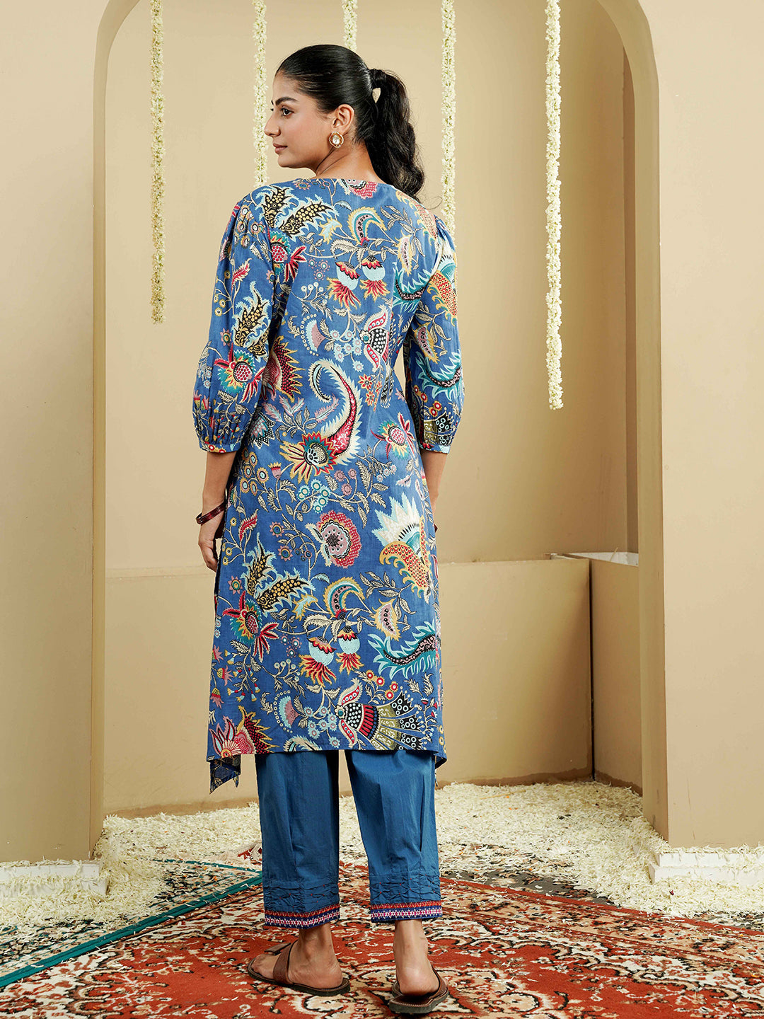 Blue Floral Motif Printed Cotton Kurta