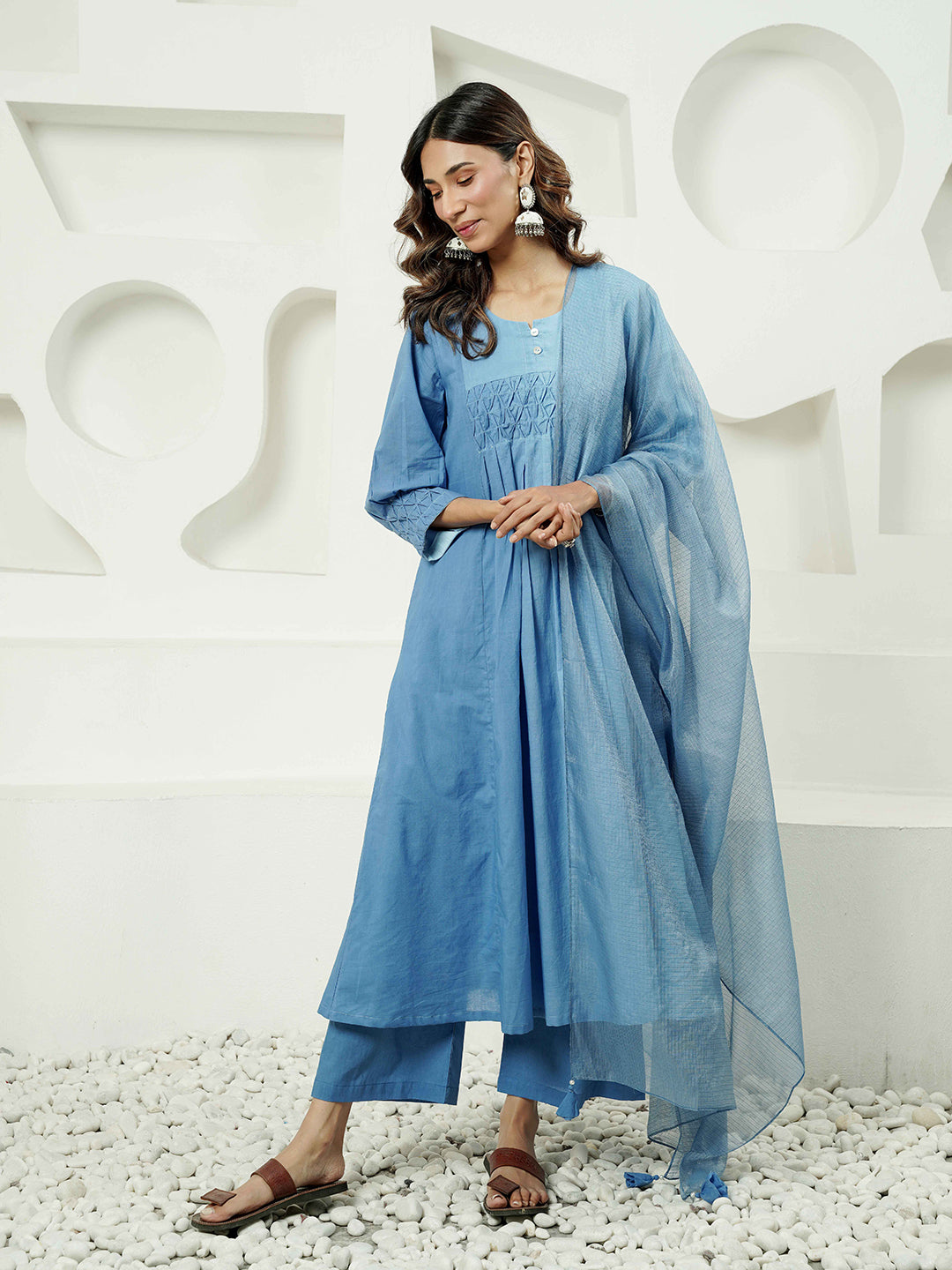 Blue Ombre Pintuck Detailing Cotton Kurta Set & Dupatta