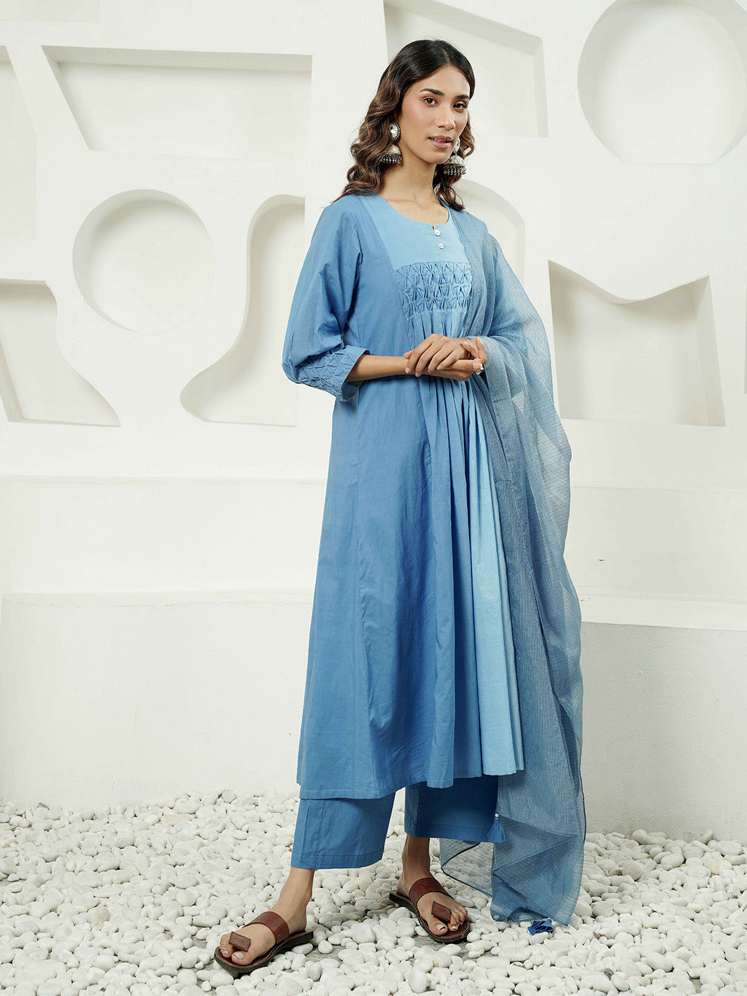 Blue Ombre Pintuck Detailing Cotton Kurta Set & Dupatta