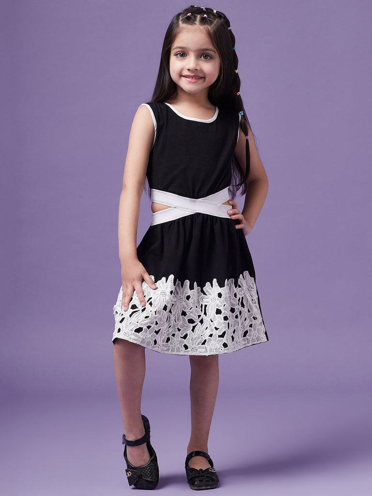 Girls Round Neck Cotton A-Line Dress (d-blackwhite)