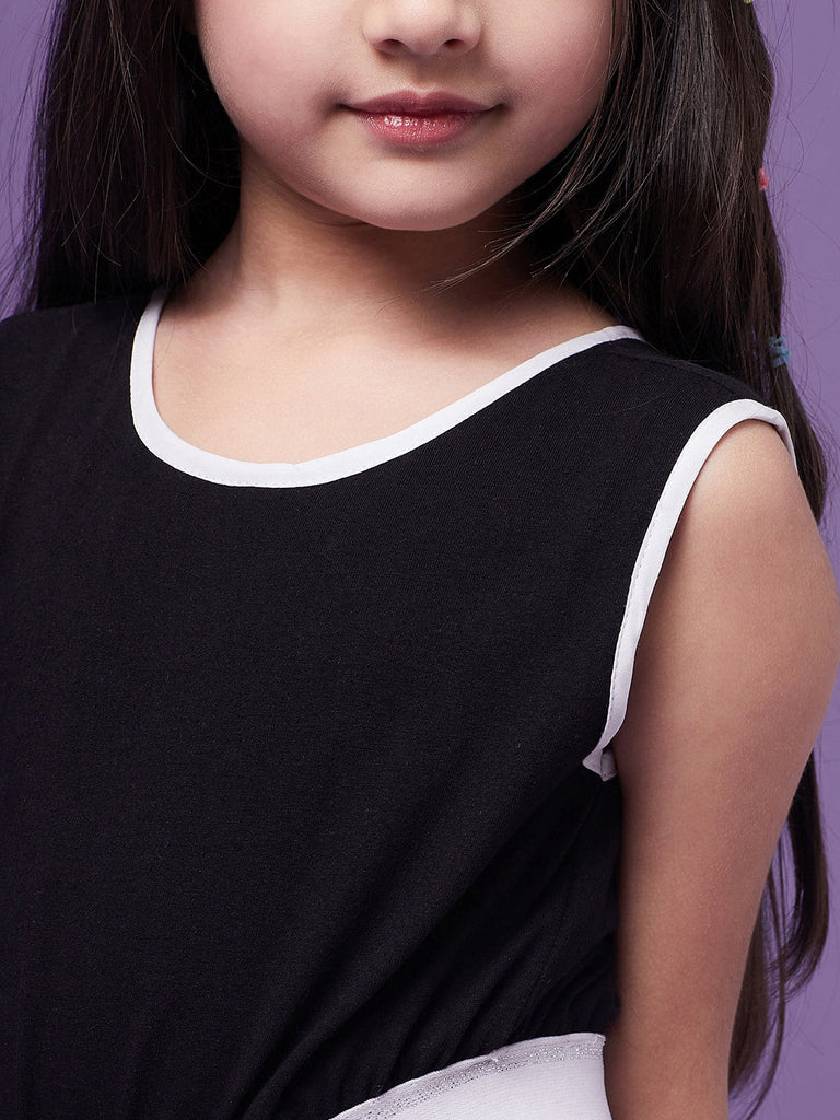 Girls Round Neck Cotton A-Line Dress (d-blackwhite)