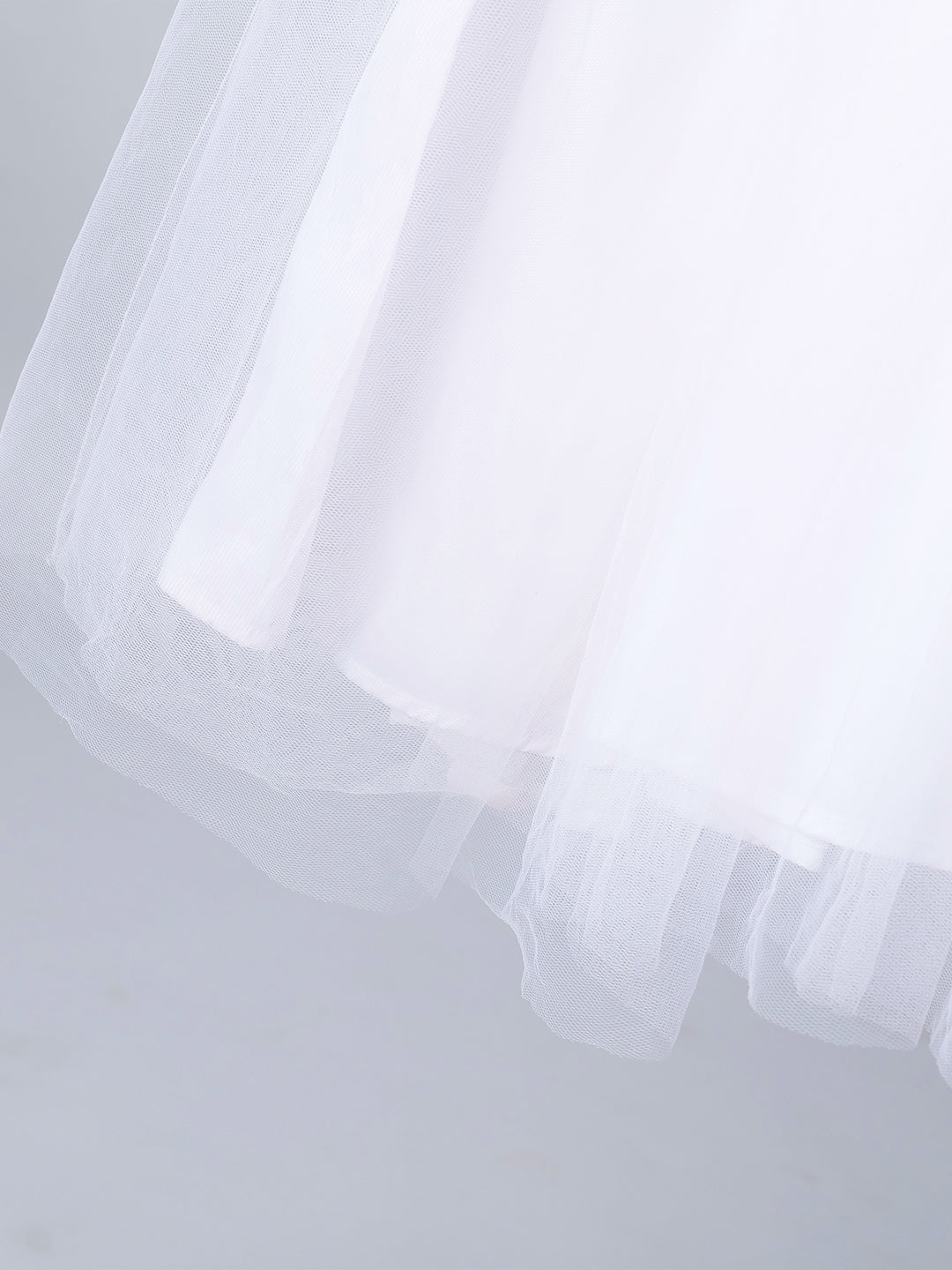 White Elegance Net Gown (D25009648)