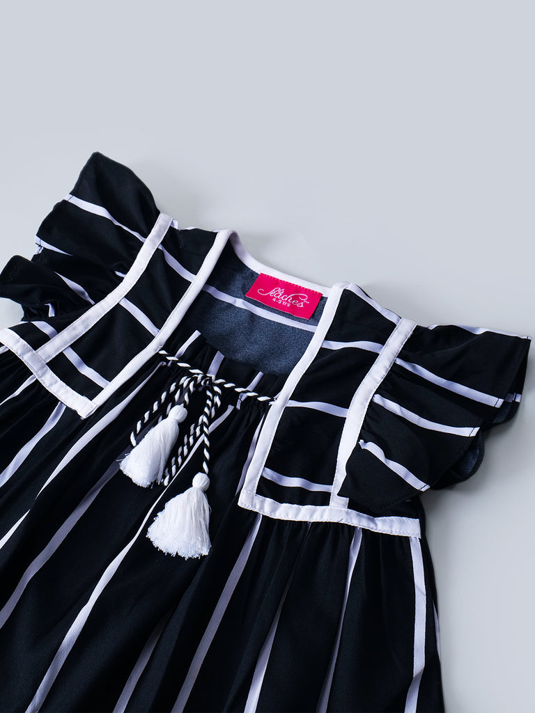White stripe Polycrepe Dress (D25019982)