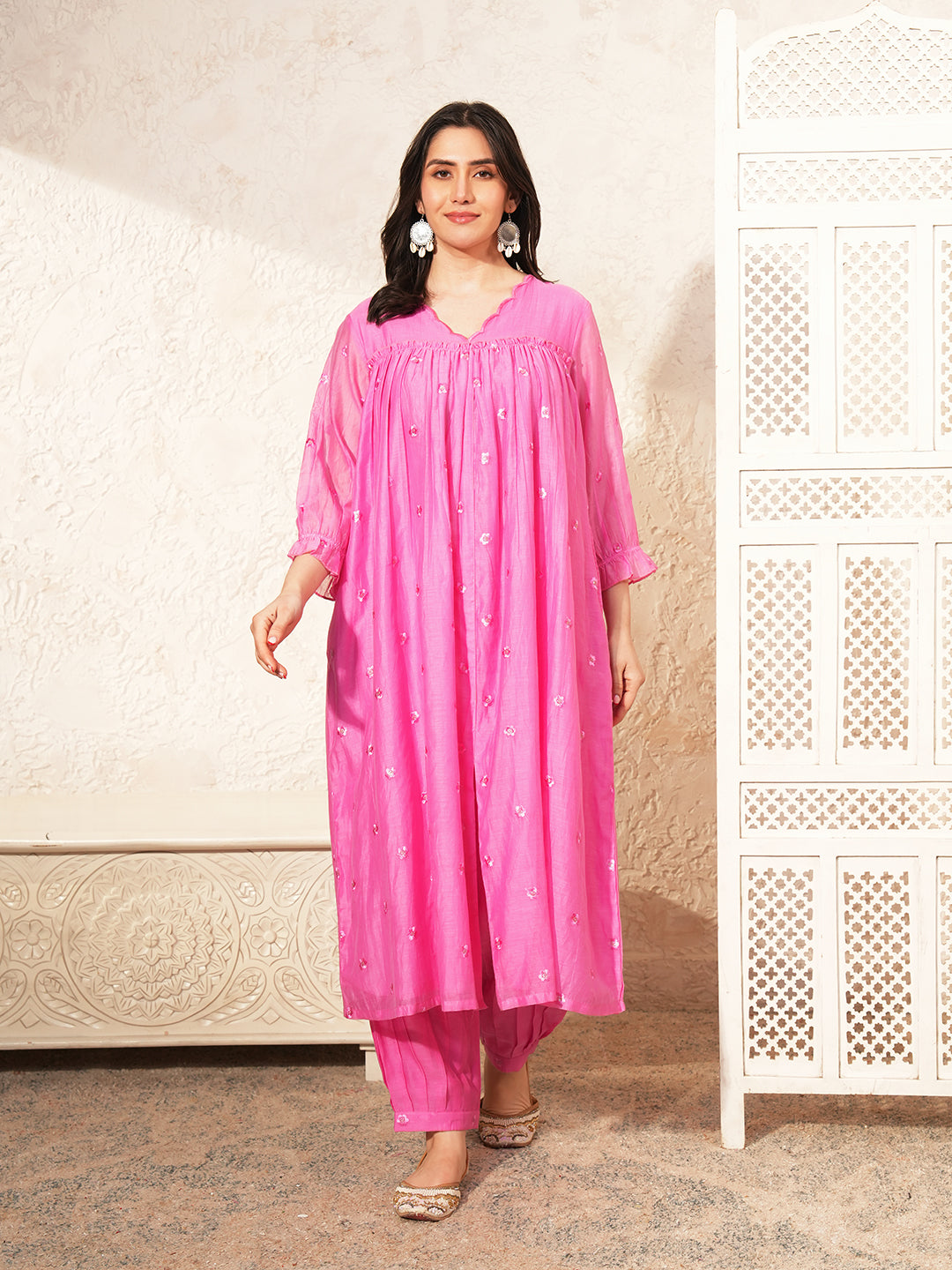 Pink Embroidered Chanderi Kurta Set & Dupatta