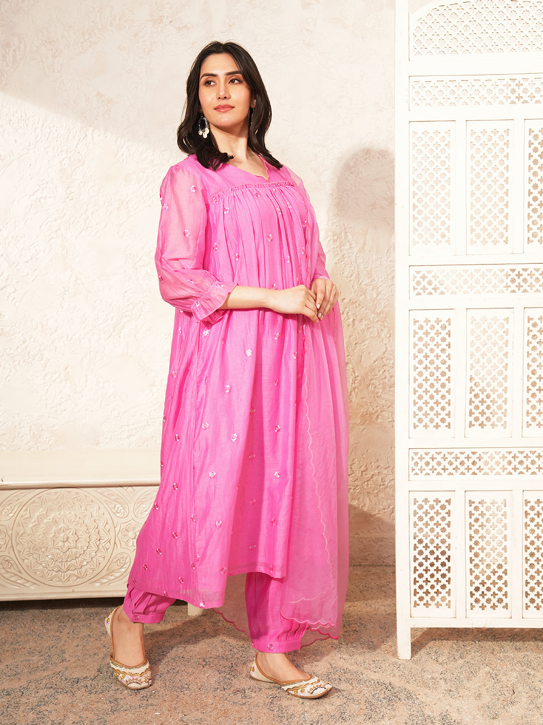 Pink Embroidered Chanderi Kurta Set & Dupatta