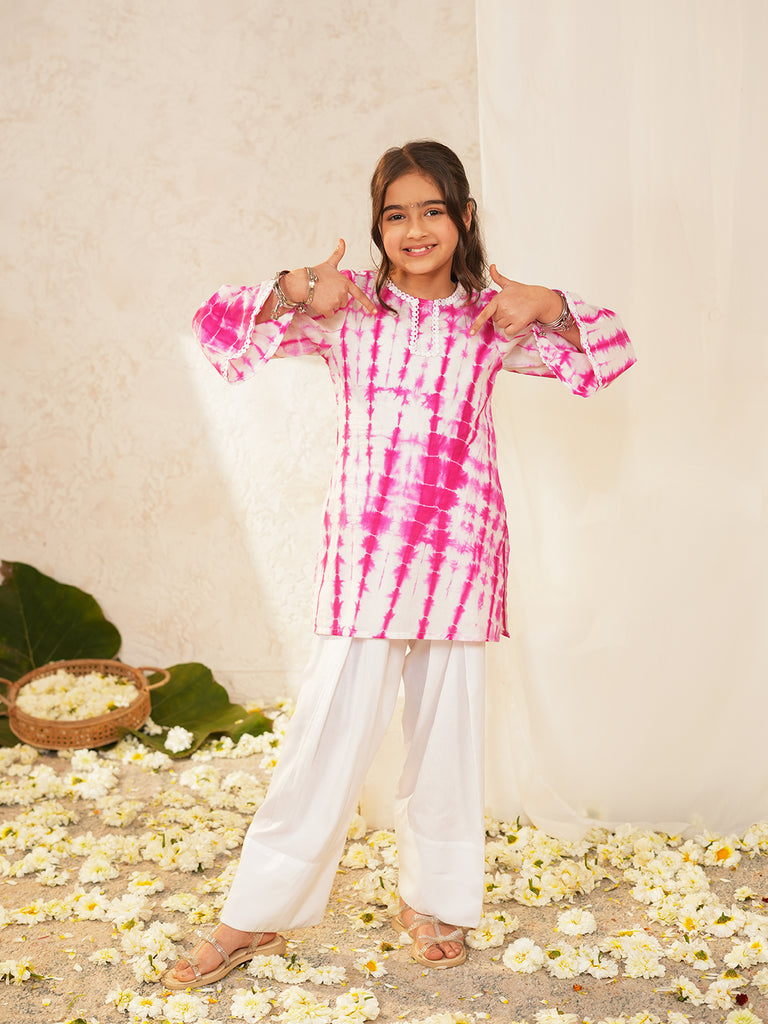 Pspeaches Girls White & Pink Ethnic Shibori Cotton A-Line Kurta With Pant ( Sku-Ks-Shiboset )
