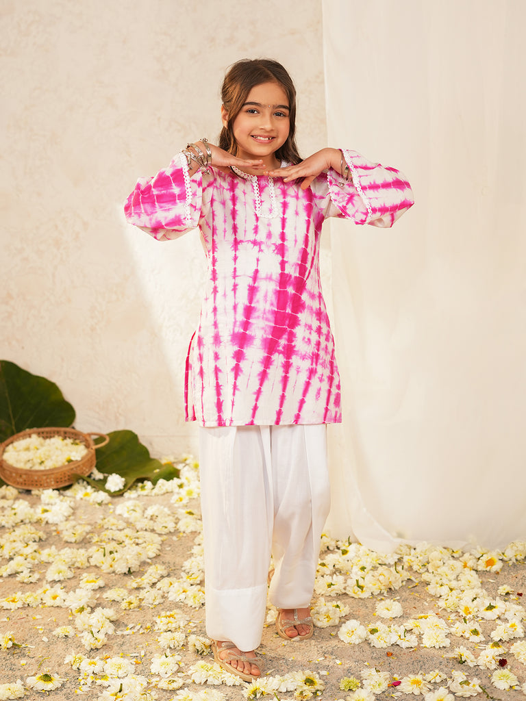 Pspeaches Girls White & Pink Ethnic Shibori Cotton A-Line Kurta With Pant ( Sku-Ks-Shiboset )