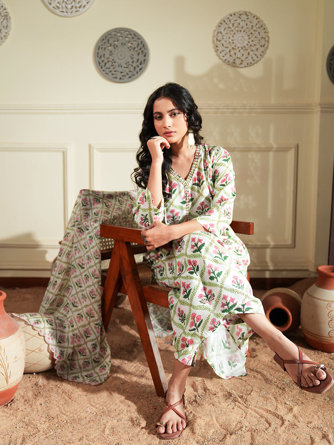 Vintage Floral Dori Muslin Kurta Set.