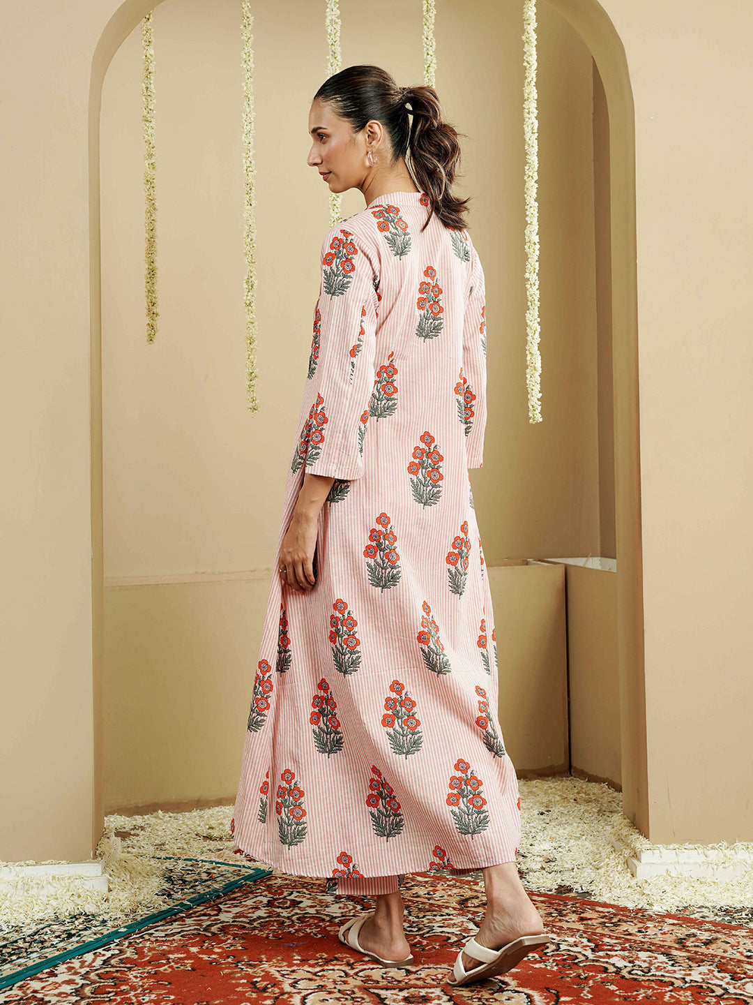Floral Striped Pintuck Detailing Cotton Kurta set