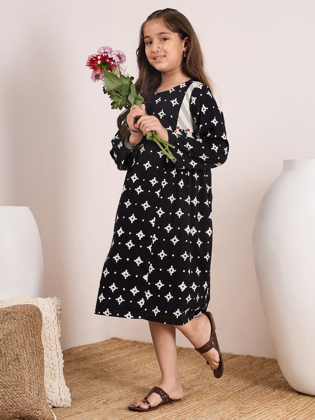 Floral Printed Cotton Fit & Flare Round neck regular sleeves Midi Dress (IW-BLACKKANTHA)
