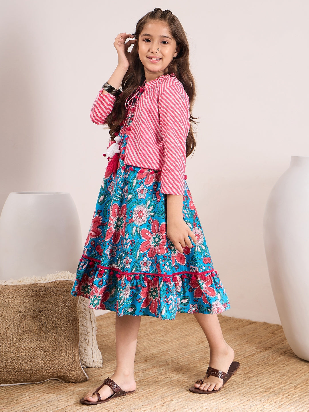 Girls Blue & pink Floral Printed Cotton A-Line Round collar Sleeveless Midi Dress (IW-BLUEPINKLEHRIYA)