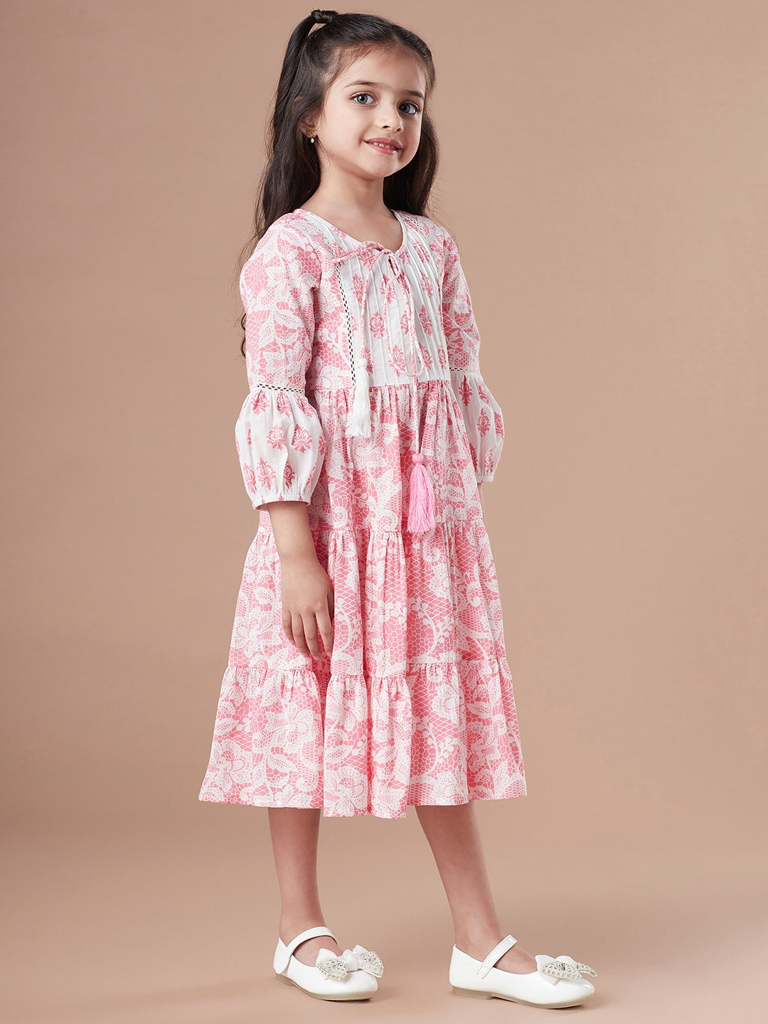 Girls Tiered Floral Print Tie-Up Neck A-Line Midi Cotton Dress (IW-PINKOFFWHITE)