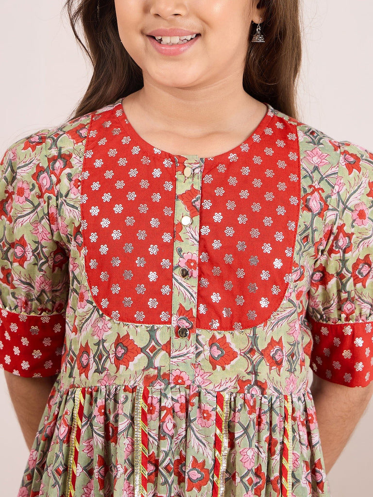 Girls Red & beige ethnic motifs print fit & flare Round neck regular sleeves dress Cotton Midi Dress (IW-REDFOILYOKE)