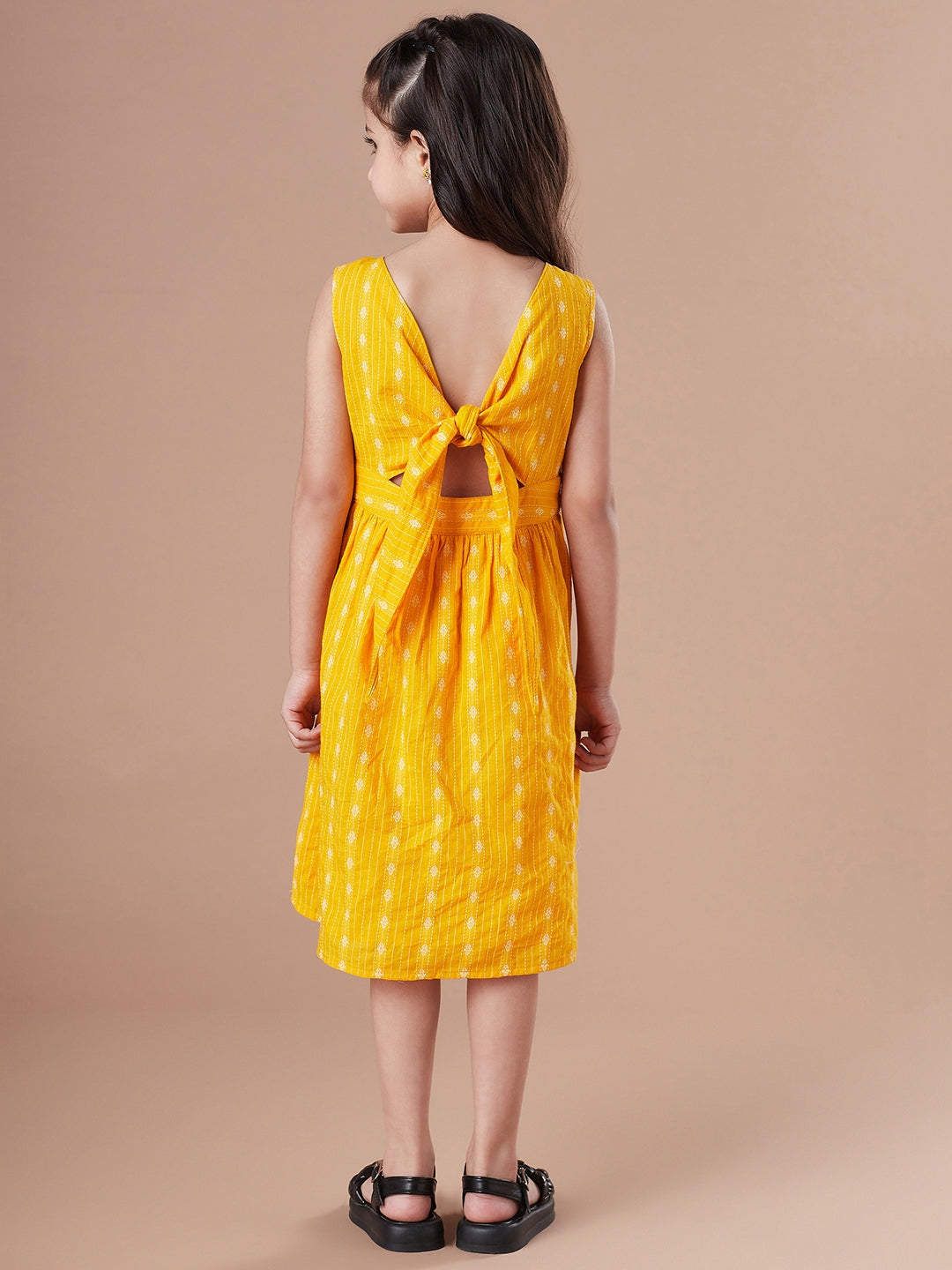 Girls V-Neck Ethnic Motifs Printed Cotton A-Line Dress (IW-YELLOWDOBBY)