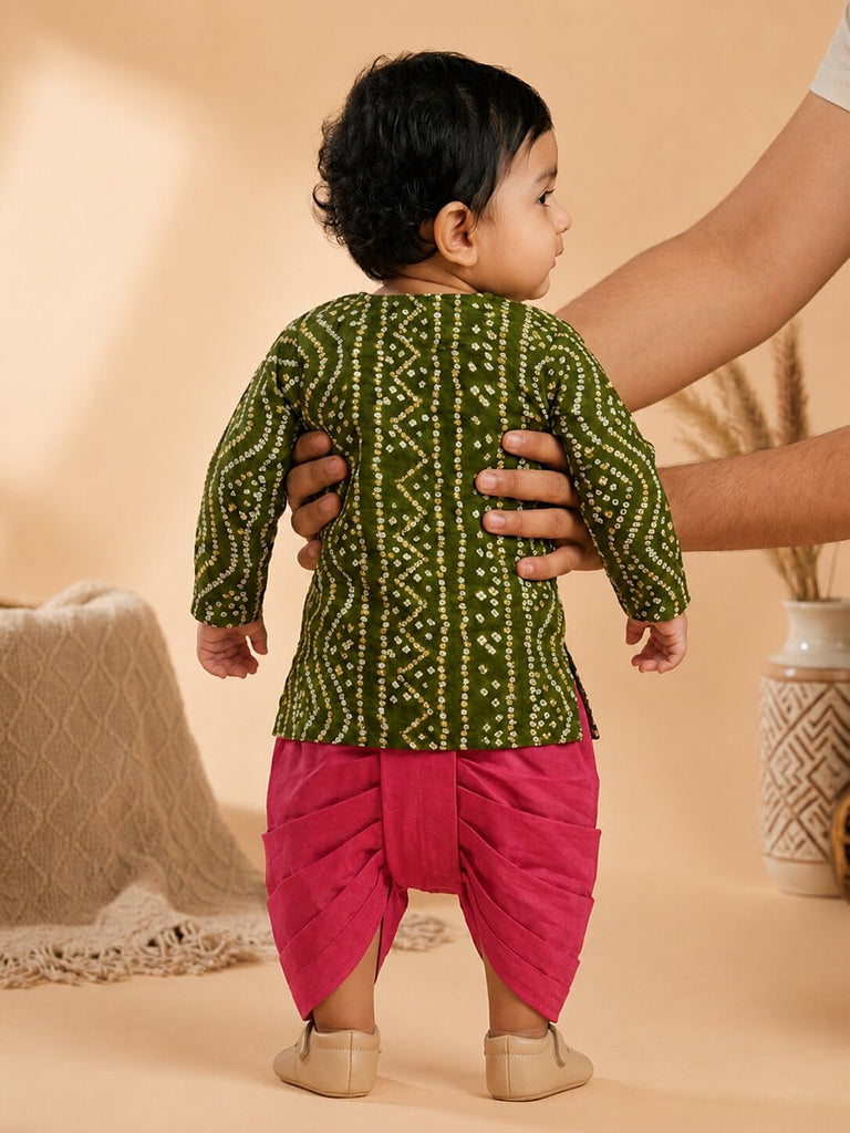 Pspeaches Baby Boy Green & Magenta Ethnic Bandhani Rayon Angrakha Kurta With Dhoti Set