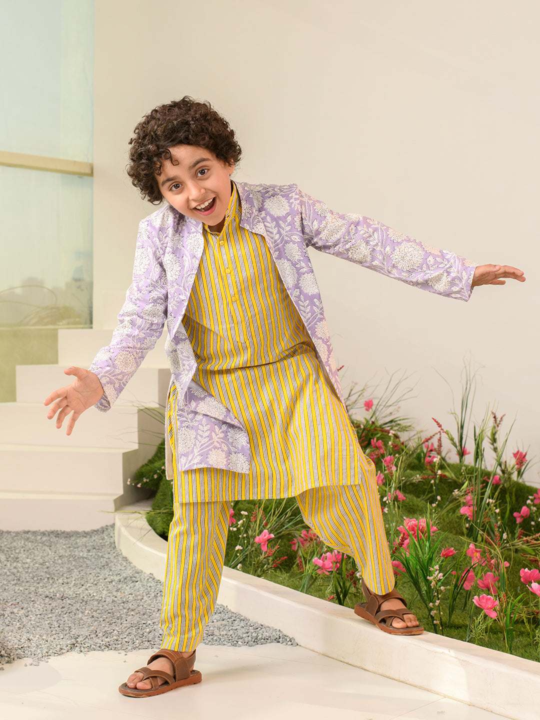 Boys Ethnic Motifs Printed Pure Cotton Kurta with Pyjamas & Nahru Jacket (KP-BLACKSTRIPE)