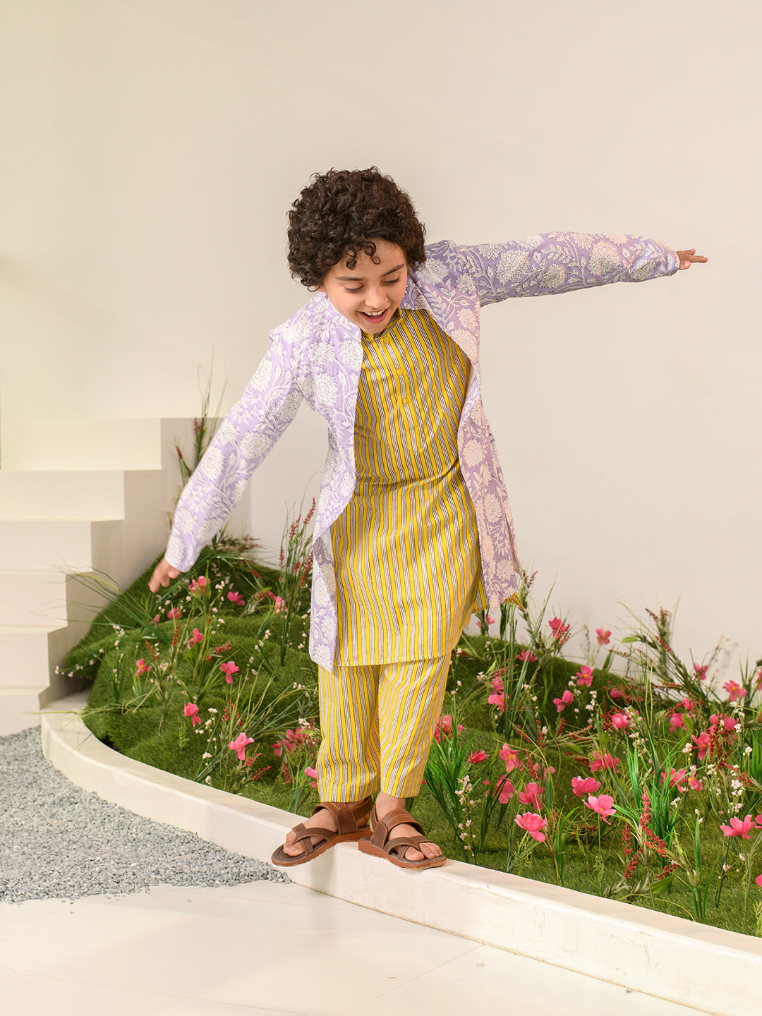 Boys Ethnic Motifs Printed Pure Cotton Kurta with Pyjamas & Nahru Jacket (KP-BLACKSTRIPE)