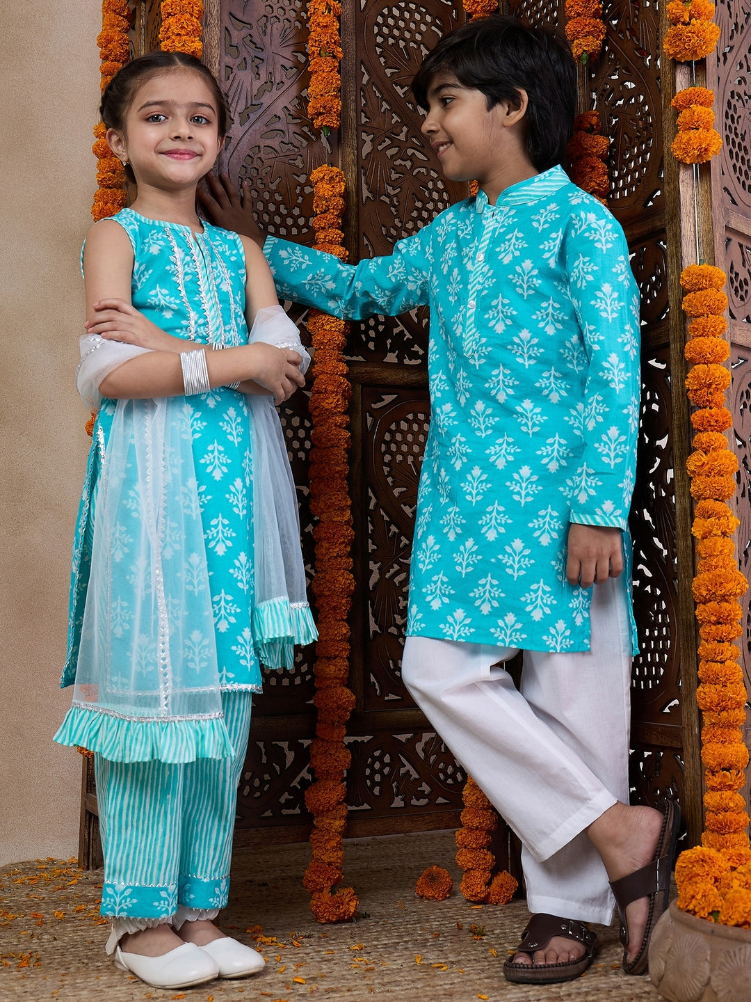 Boys Mandarin Collar Ethnic Motifs Printed Regular Kurta With Pyjamas (KP-FIROZIBOOTA)