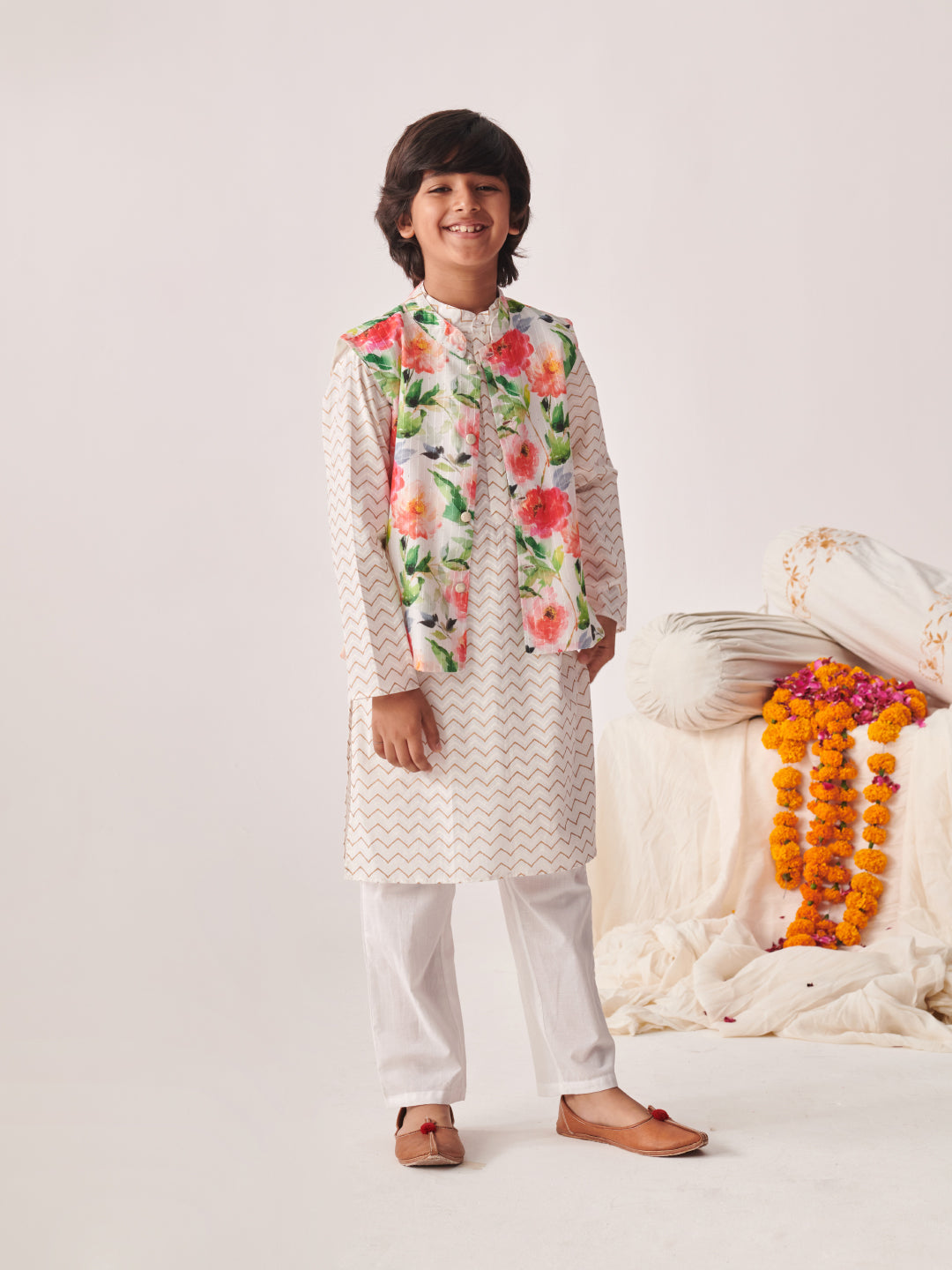 Boys Printed Regular Kurta With Pyjamas (KP-FLORALJACKET)