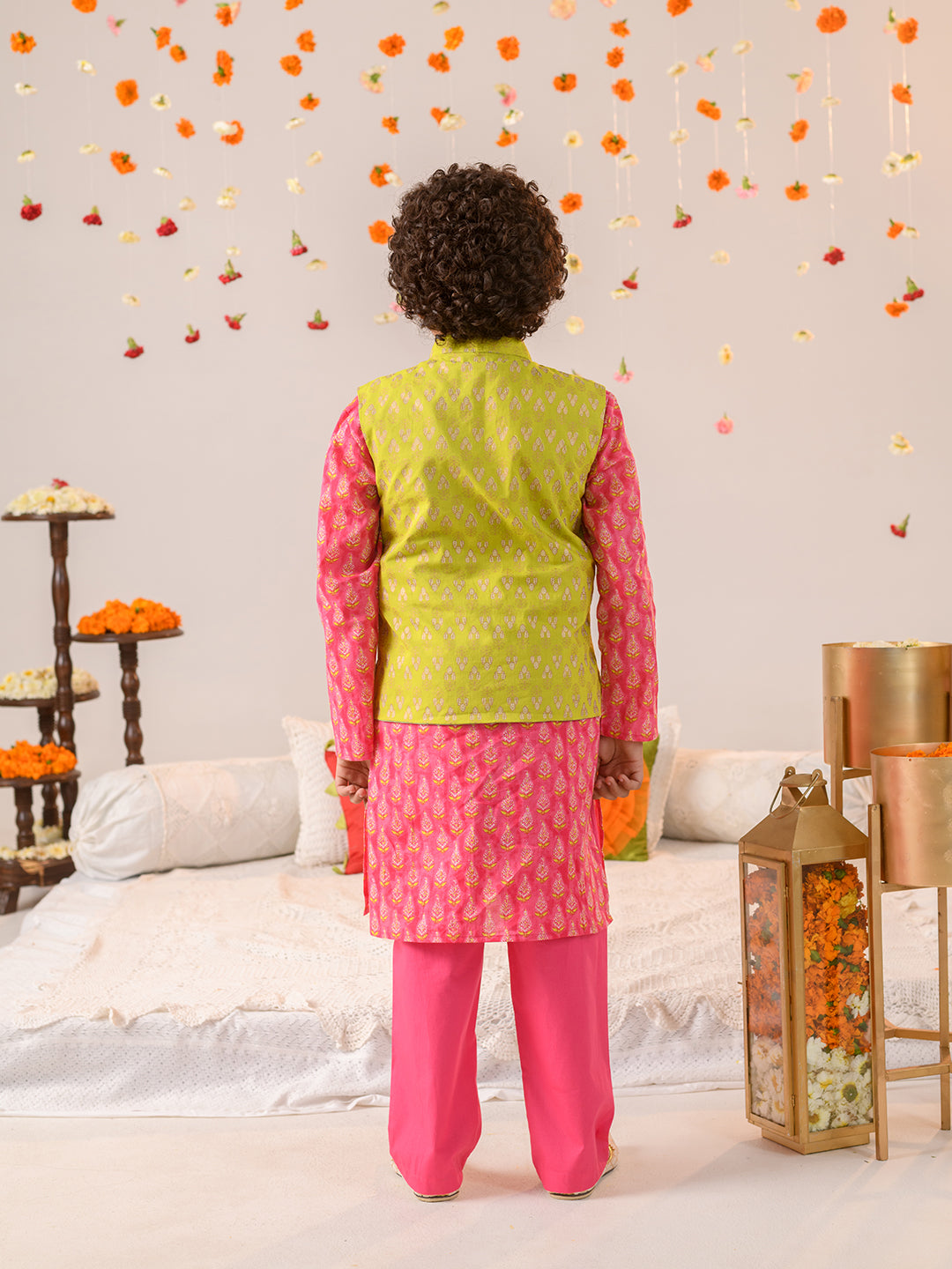 Boys Ethnic Motifs Printed Pure Cotton Kurta with Pyjamas & Nahru Jacket (KP-GREENFOIL_1)