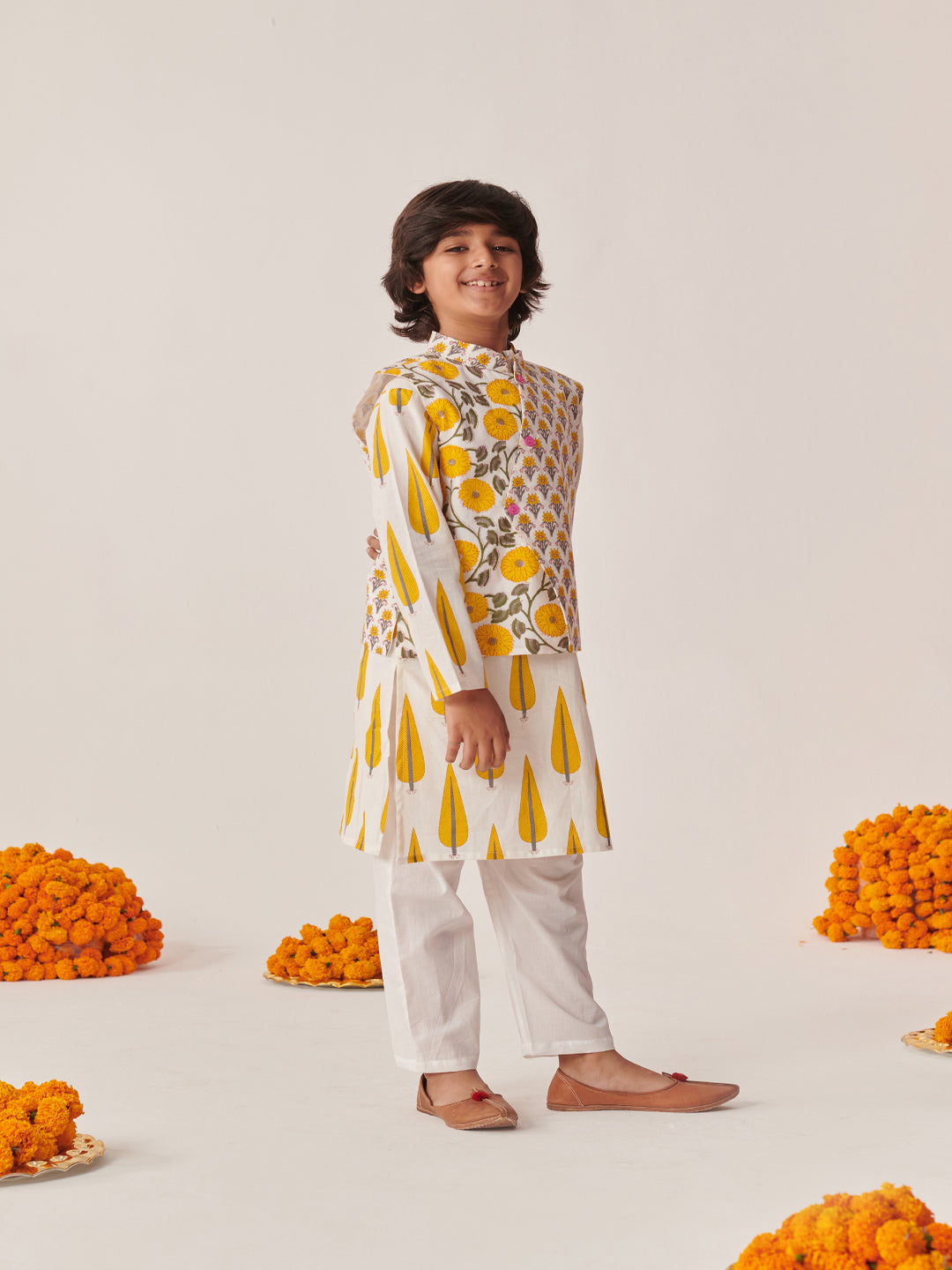Boys Floral Printed Regular Kurta With Pyjamas (KP-GREYYELLOWJAAL)