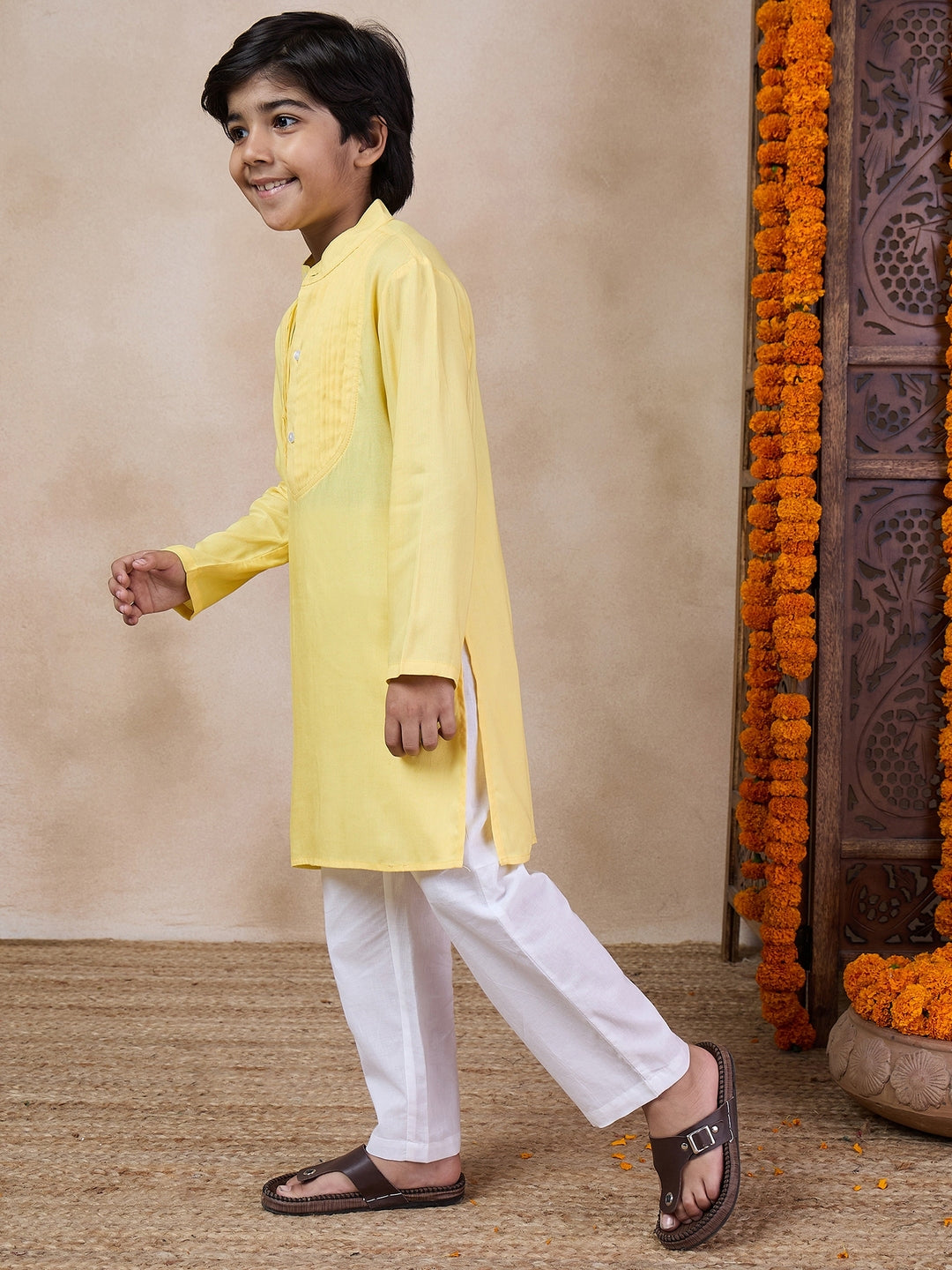 Boys Yoke Design Band Collar Straight Kurta With Pyjamas (KP-LEMONPINTUCKS)