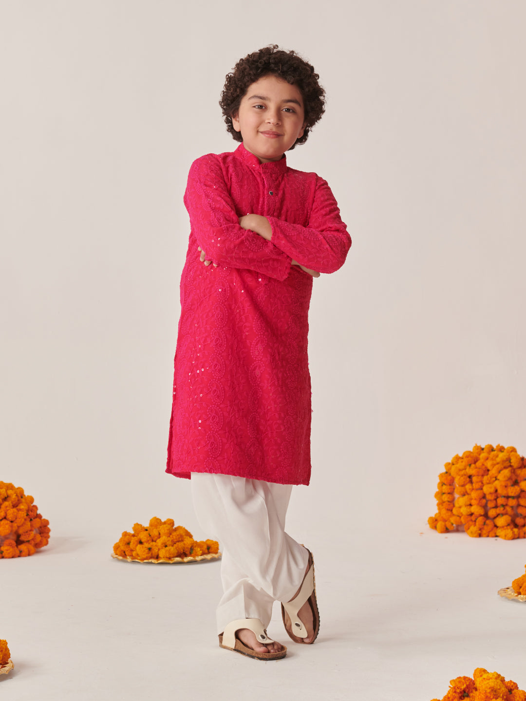 Boys Floral Embroidered Regular Thread Work Kurta With Pyjamas (KP-MAGENTAGGTSEQ)