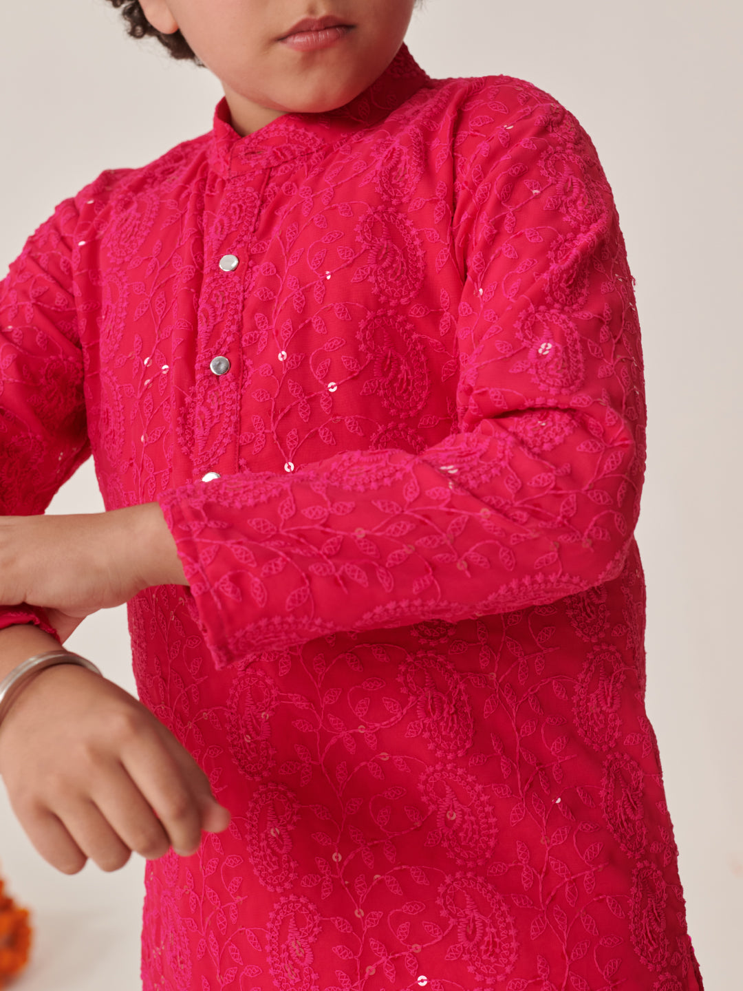 Boys Floral Embroidered Regular Thread Work Kurta With Pyjamas (KP-MAGENTAGGTSEQ)