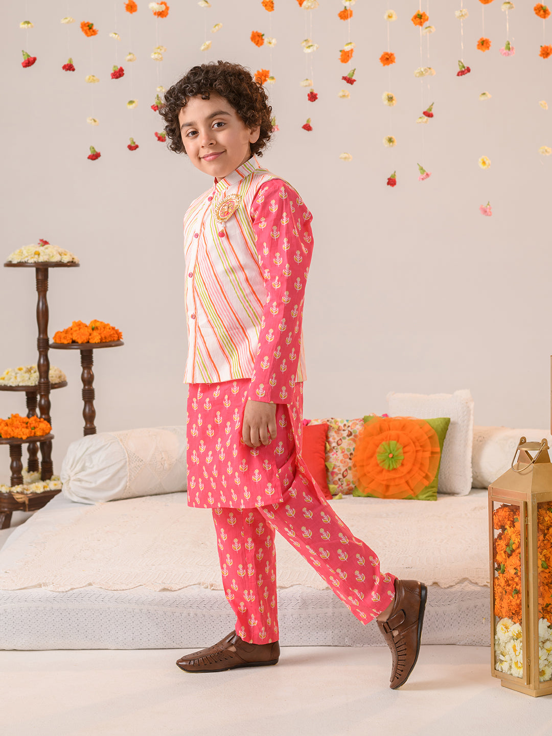Boys Ethnic Motifs Printed Pure Cotton Kurta with Pyjamas & Nahru Jacket (KP-MULTISTRIPE)
