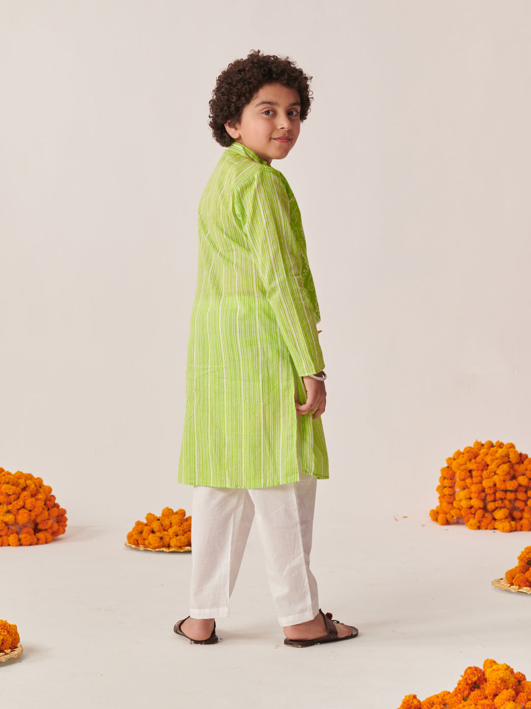 Boys Striped Regular Kurta With Pyjamas (KP-PARROTGREEN)