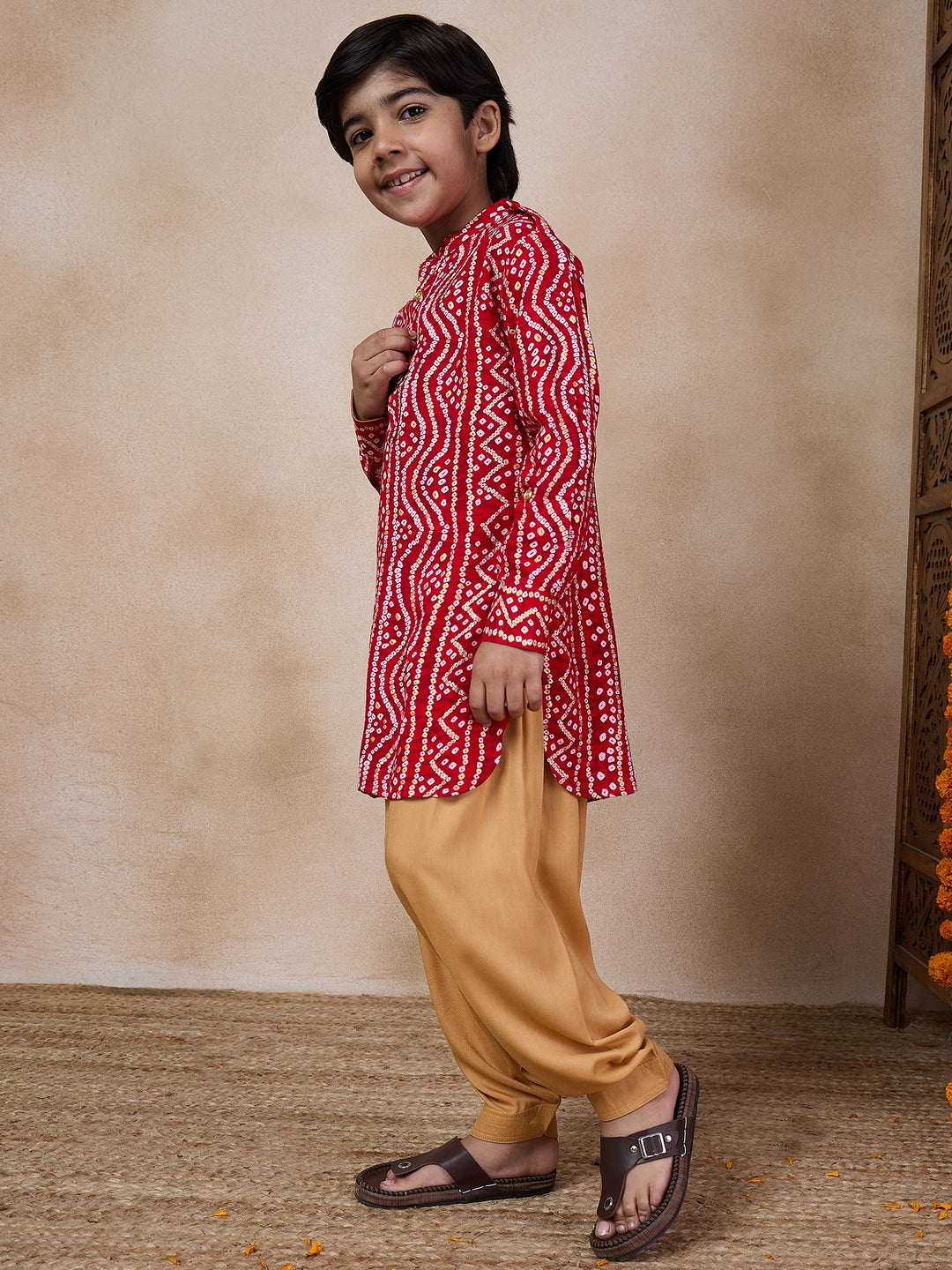 Boys Floral Regular Kurta With Pyjamas (KP-REDBANDHANI)