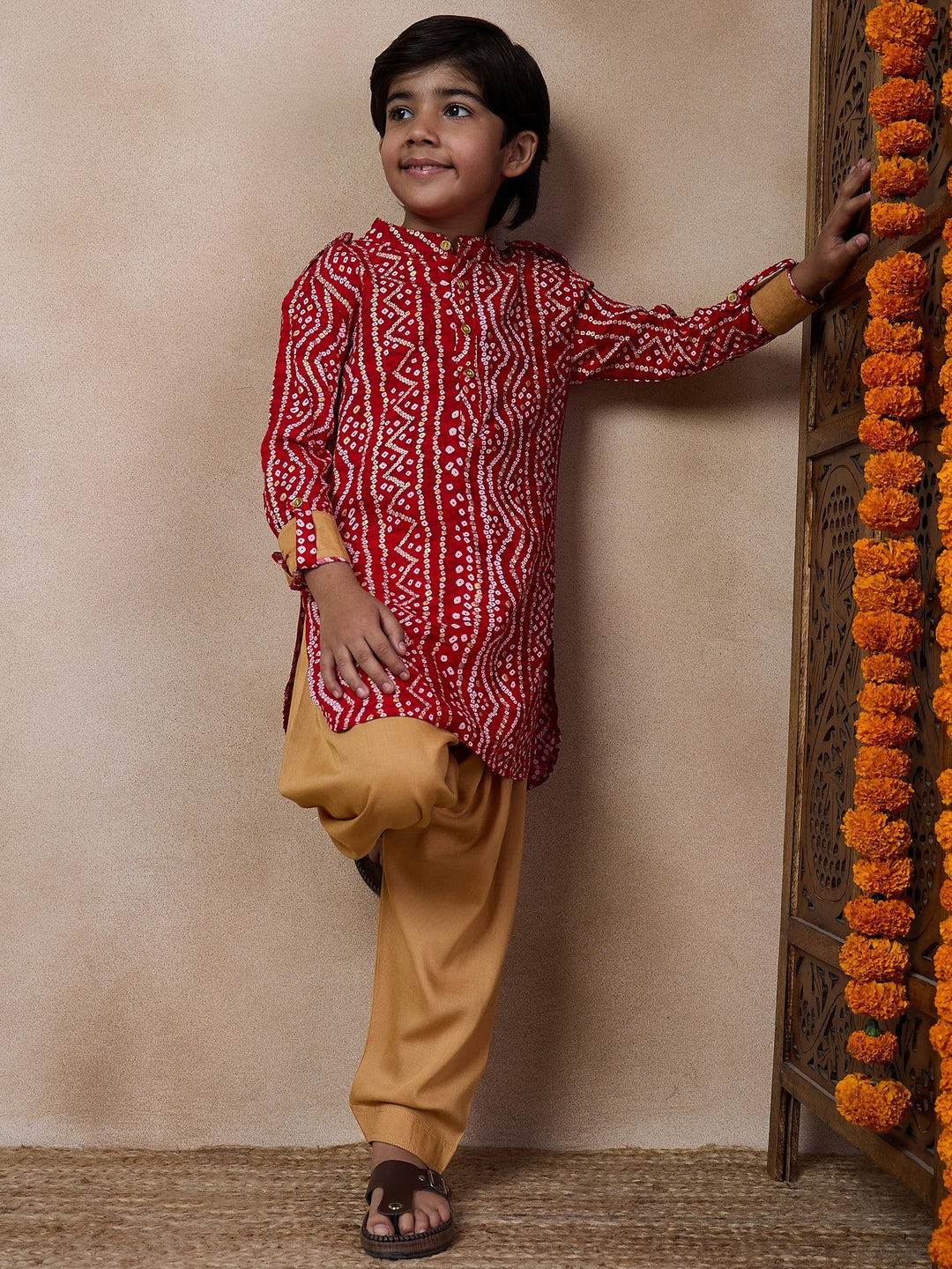 Boys Floral Regular Kurta With Pyjamas (KP-REDBANDHANI)